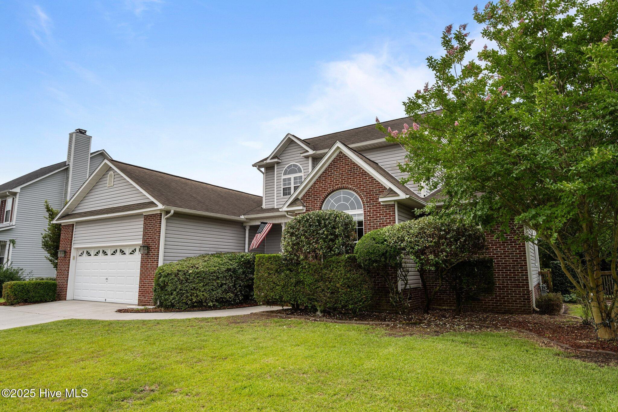 100548060 | Photo 34