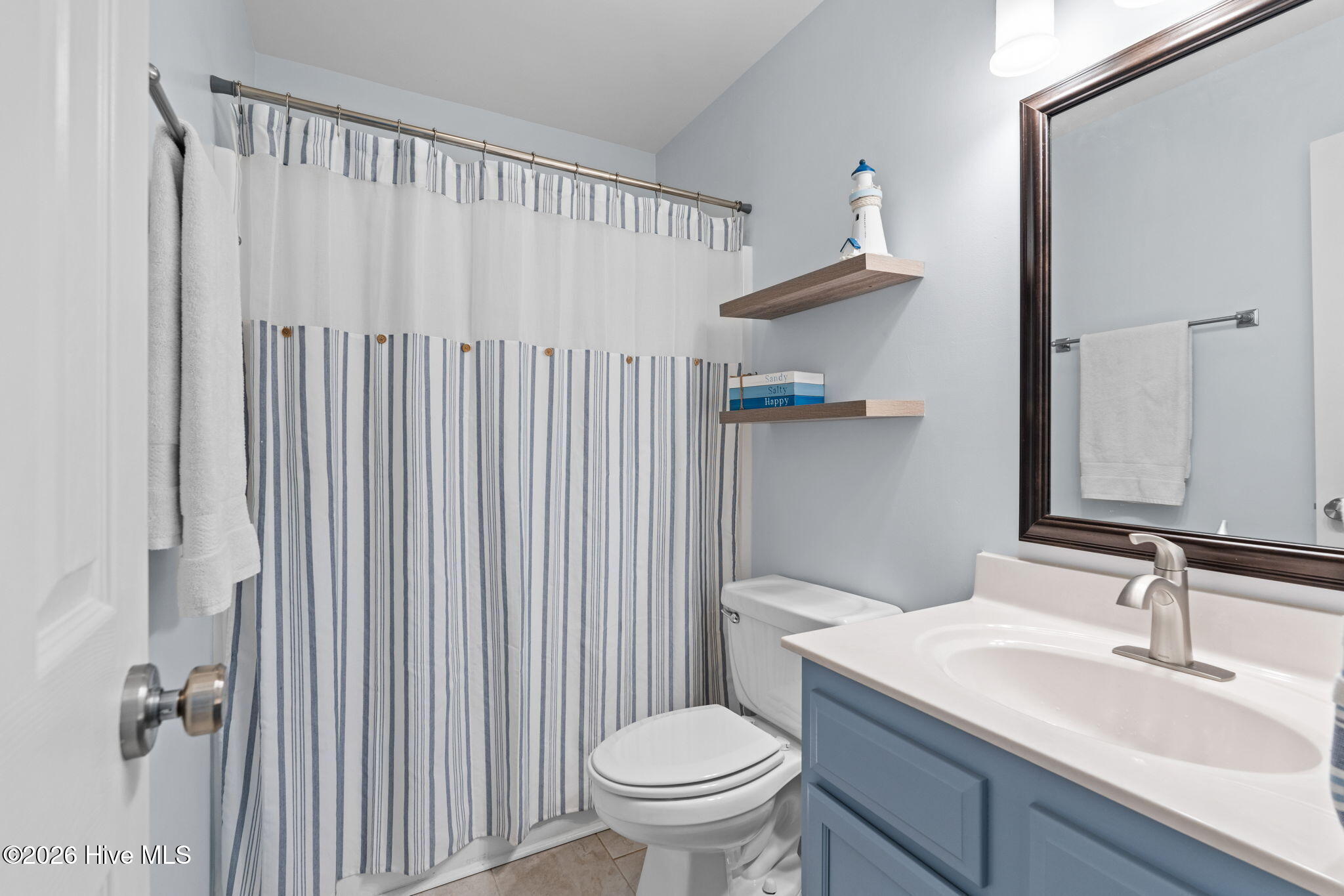 100553863 | Photo 30