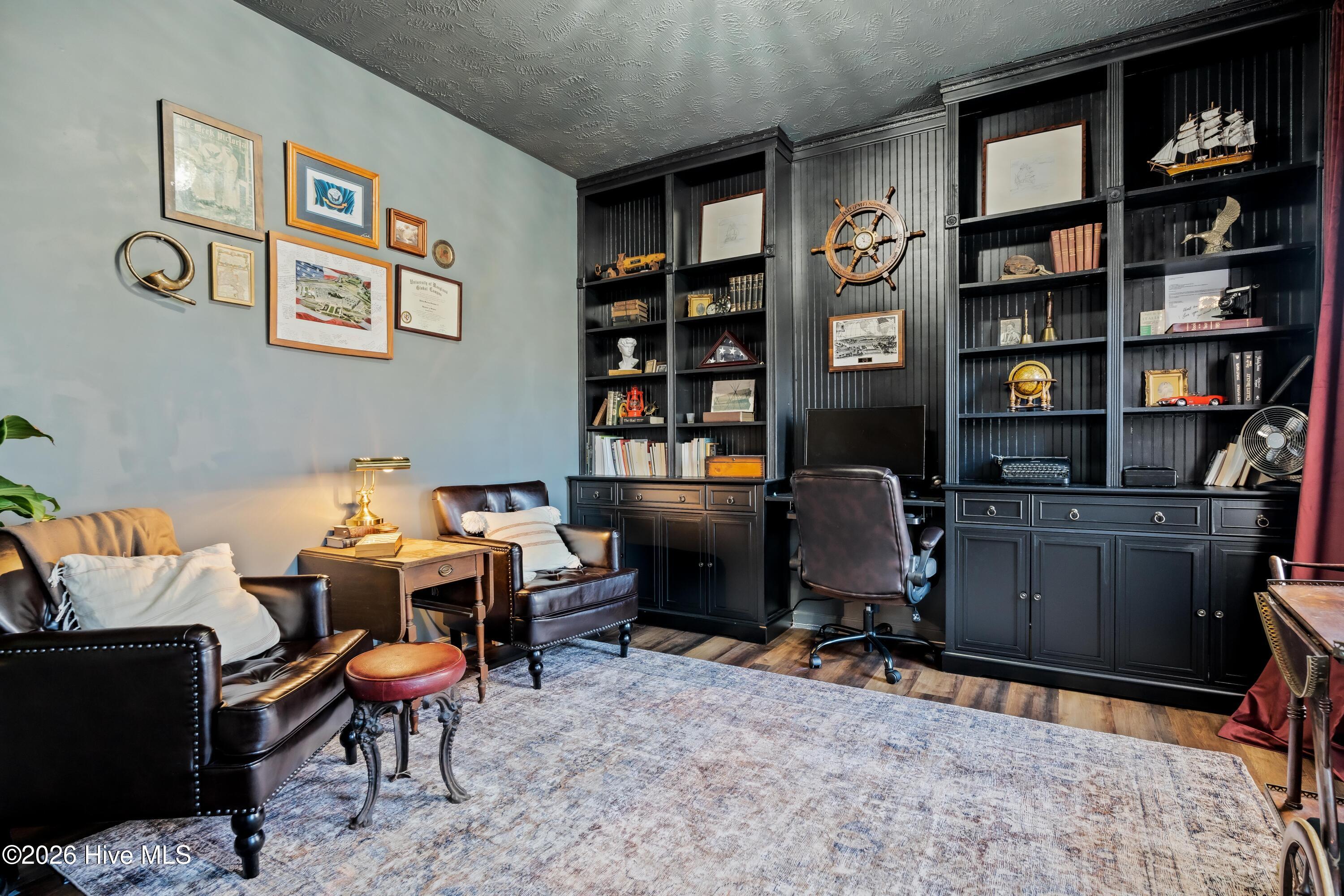 100556314 | Photo 36