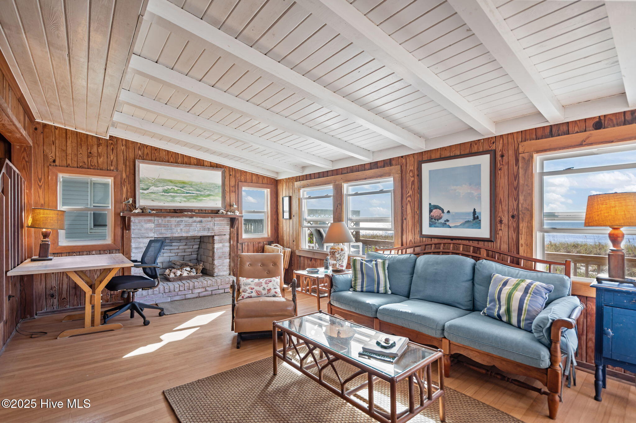 100539644 | Photo 11