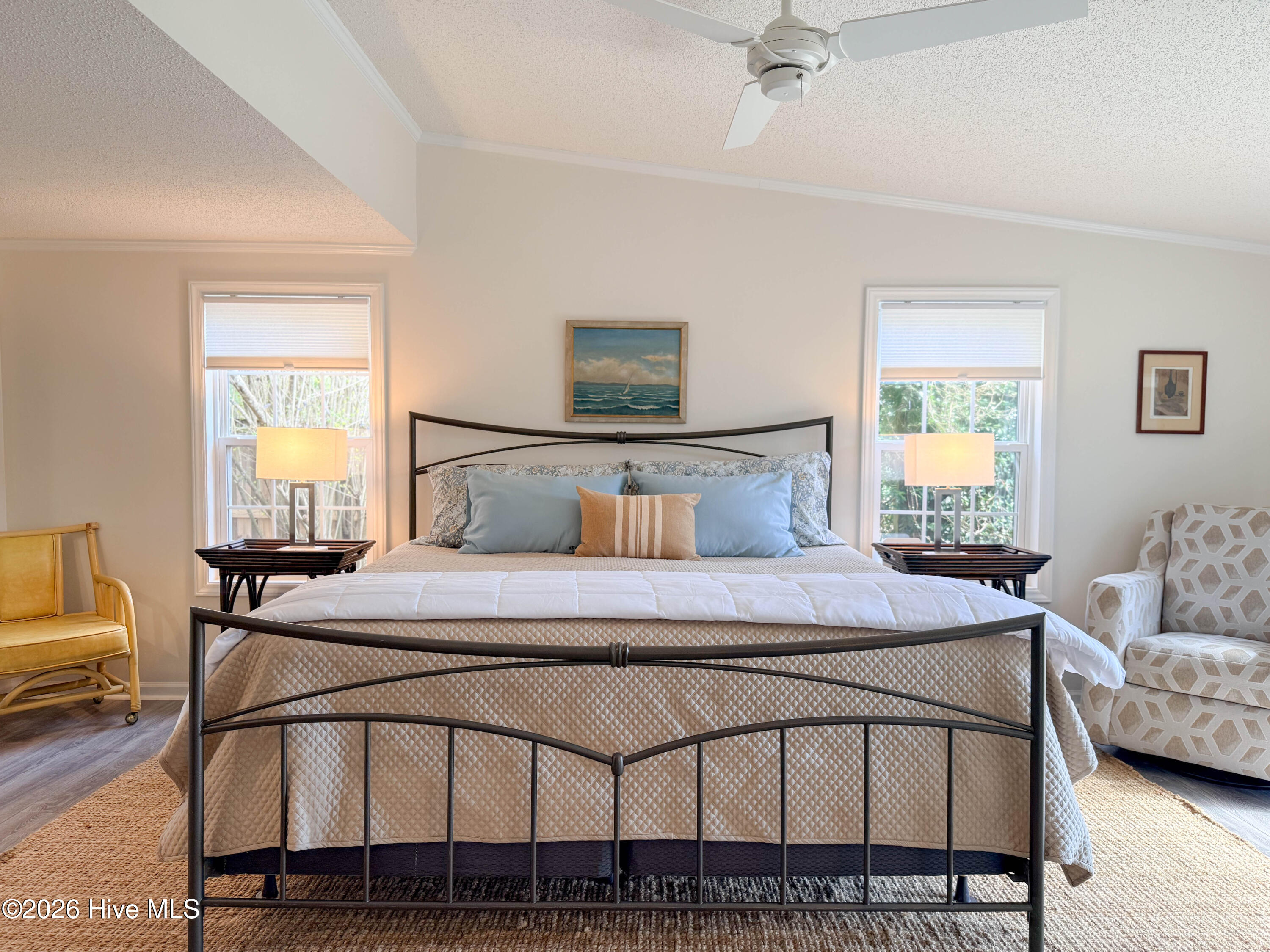 100559362 | Photo 35