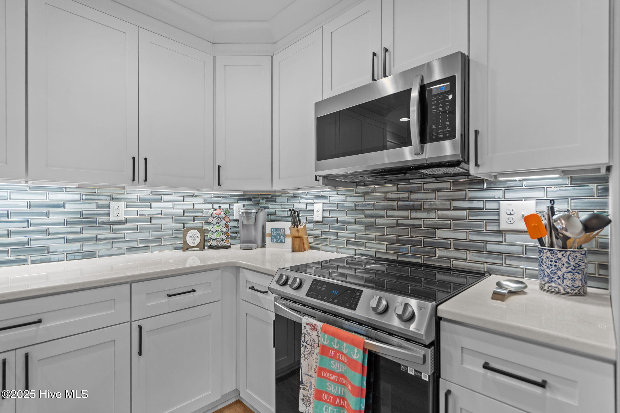 100538027 | Photo 22