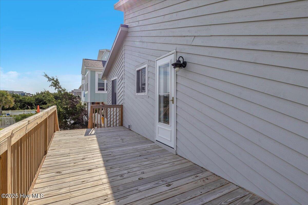 100527550 | Photo 42