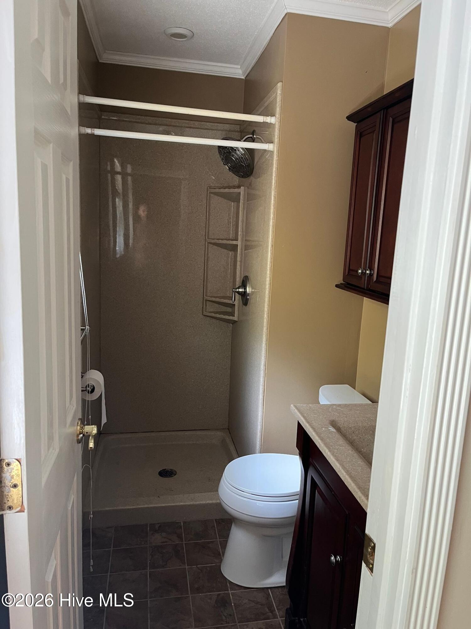 100569627 | Photo 22