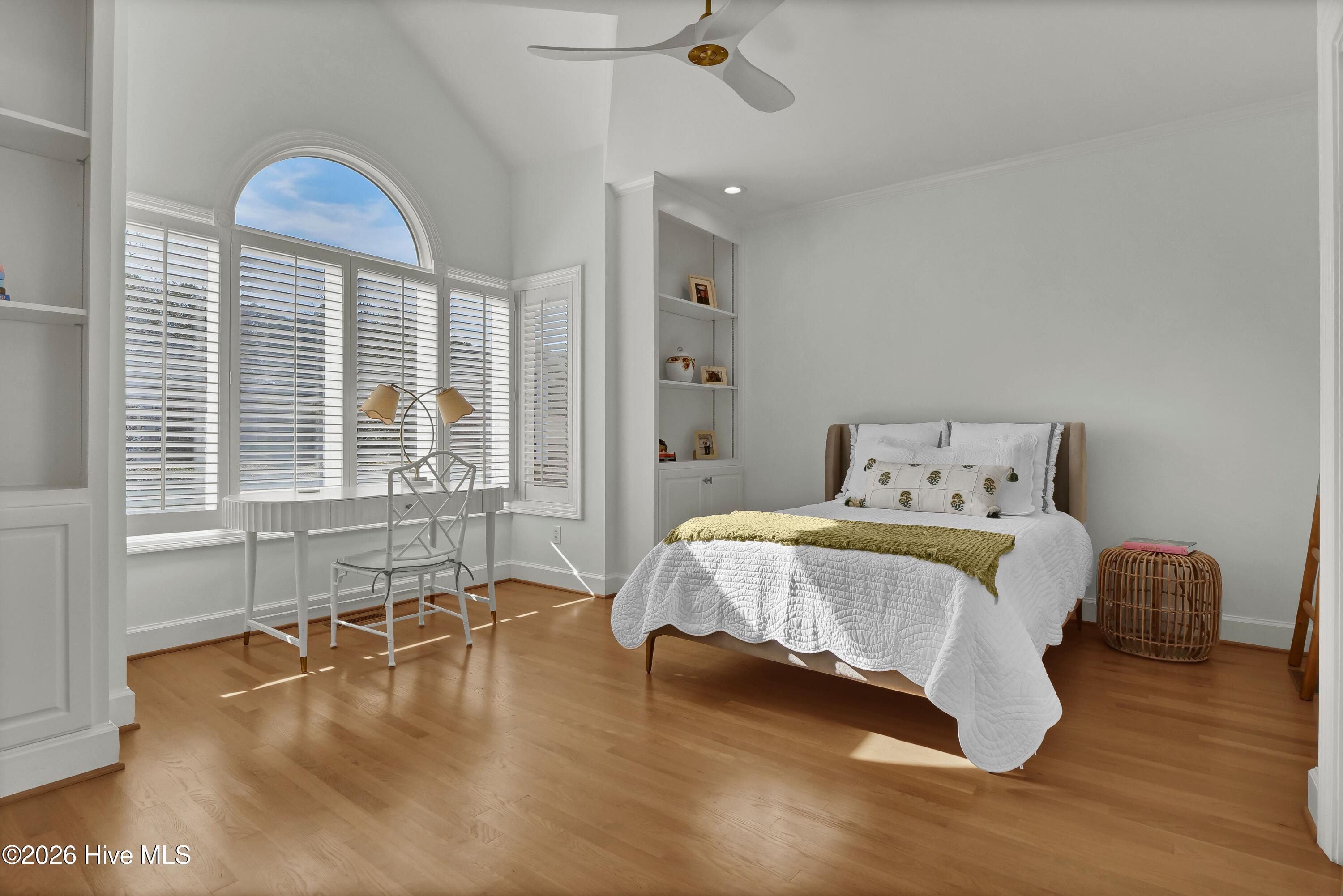 100552797 | Photo 30