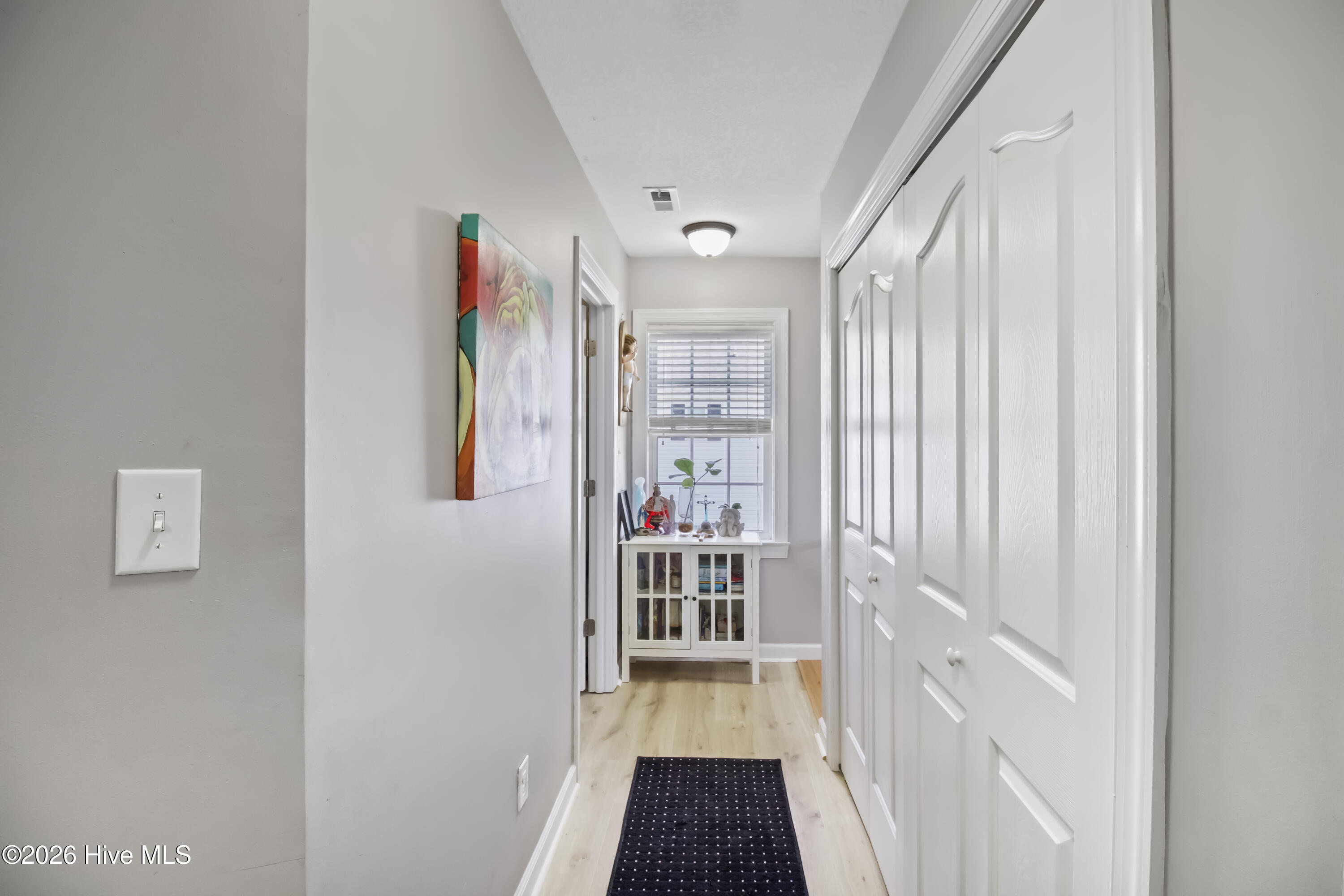 100561331 | Photo 16