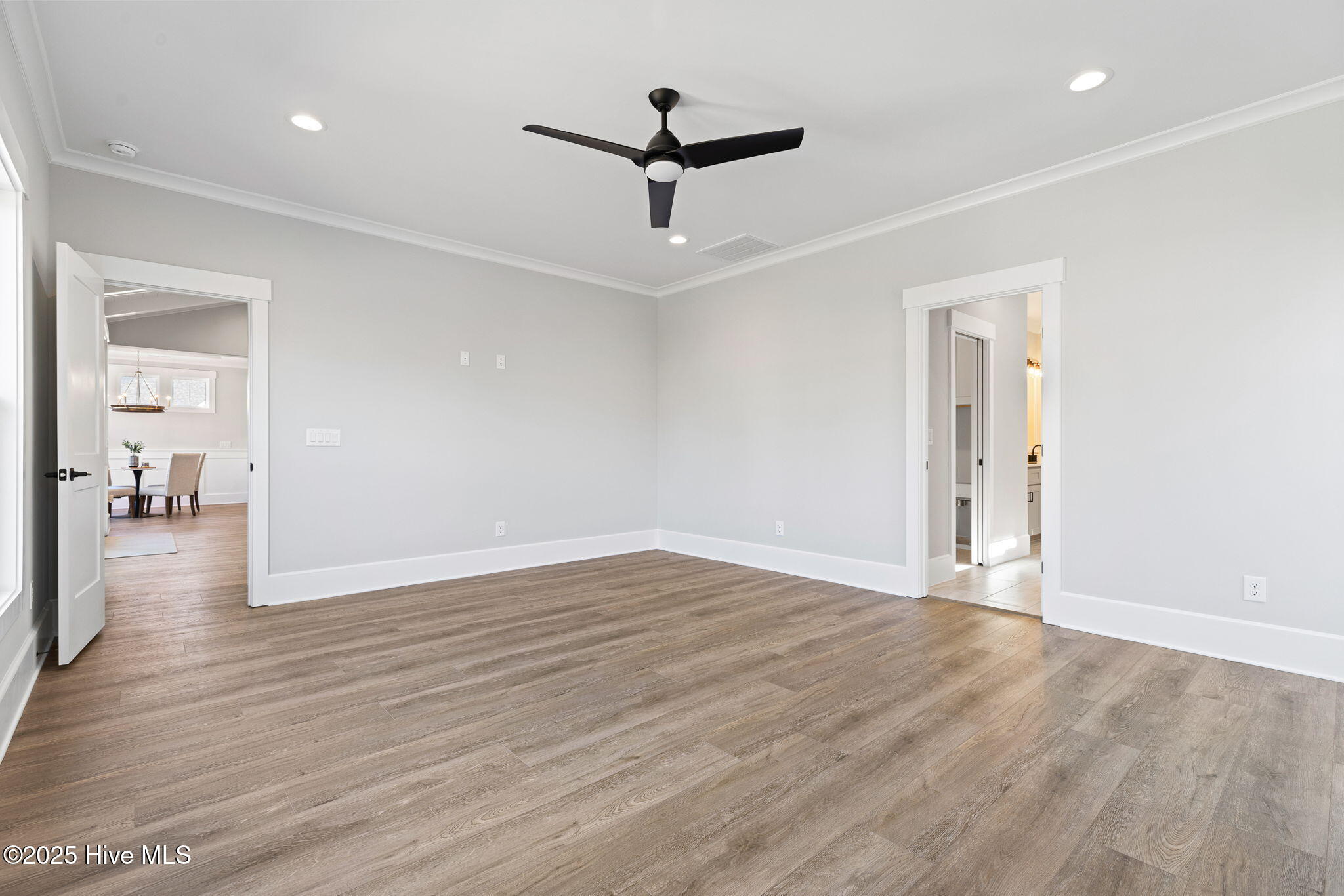 100522532 | Photo 29