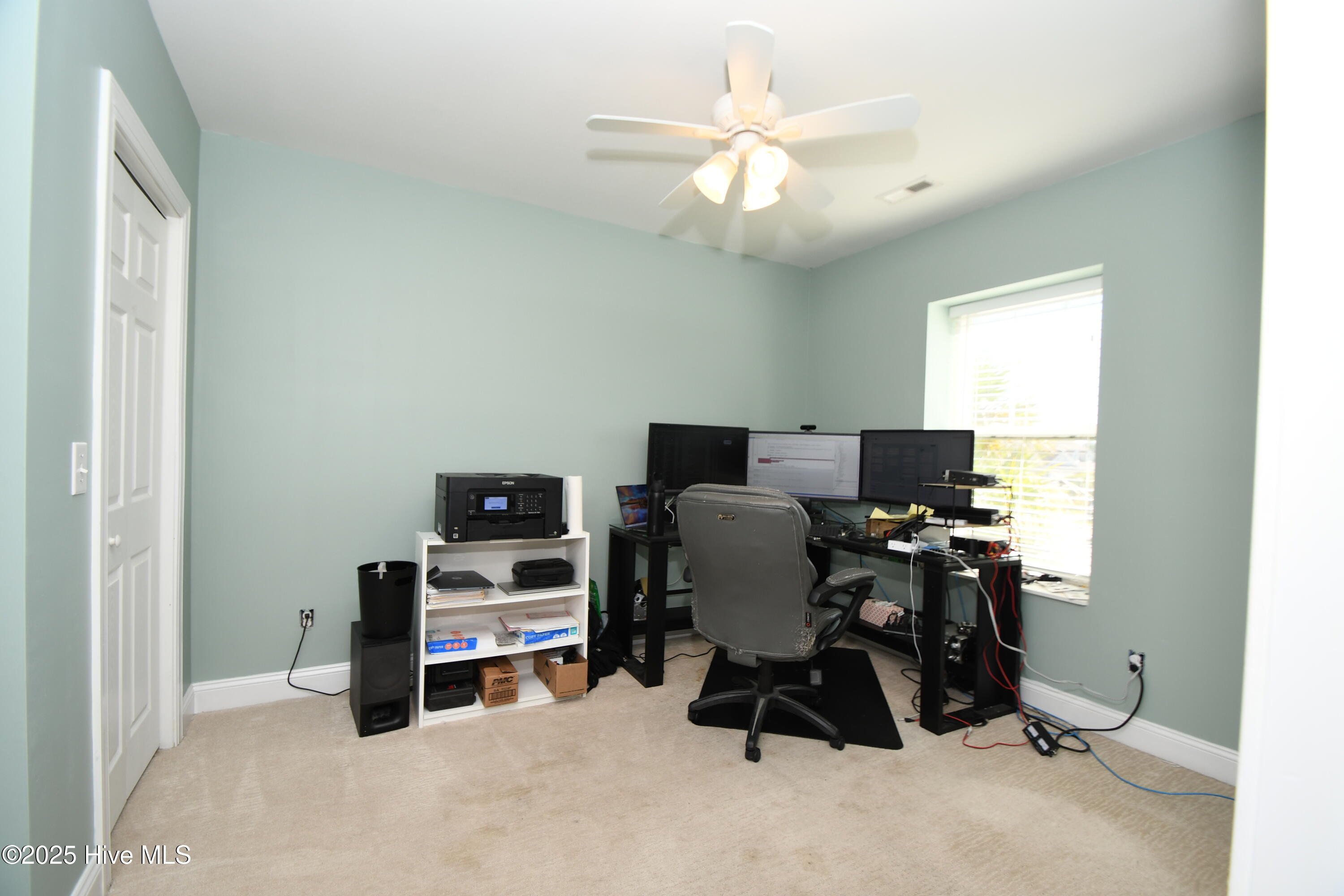 100537590 | Photo 22