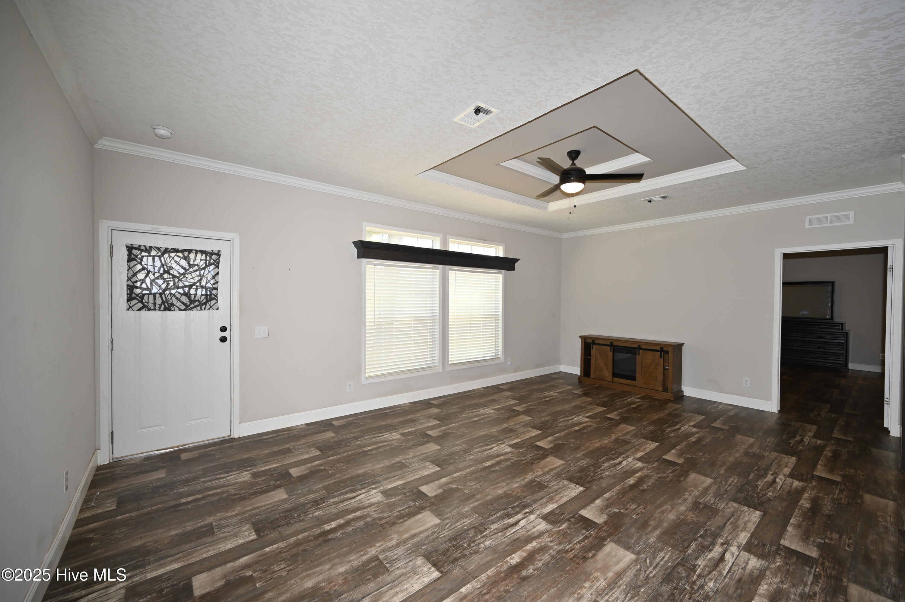 100541262 | Photo 13