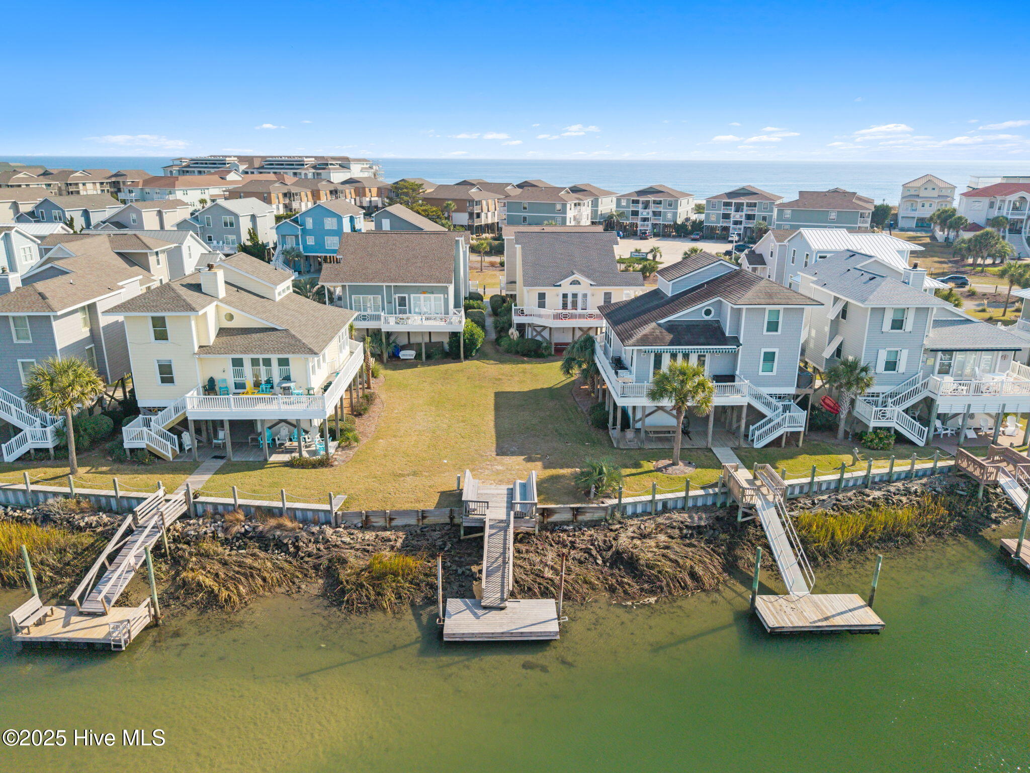 100532728 | Photo 48