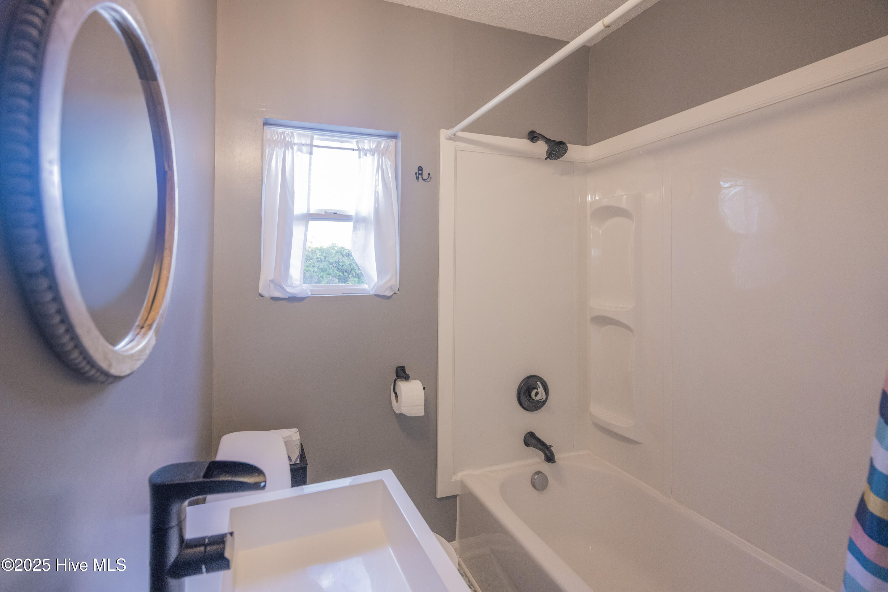 100541616 | Photo 26