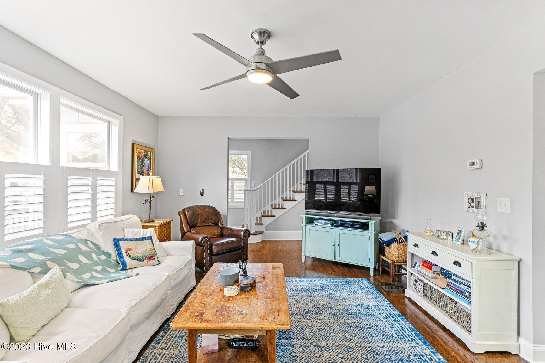 100548098 | Photo 12