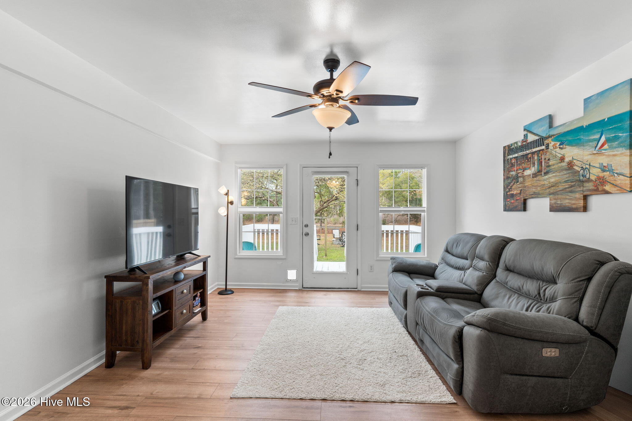 100559662 | Photo 16