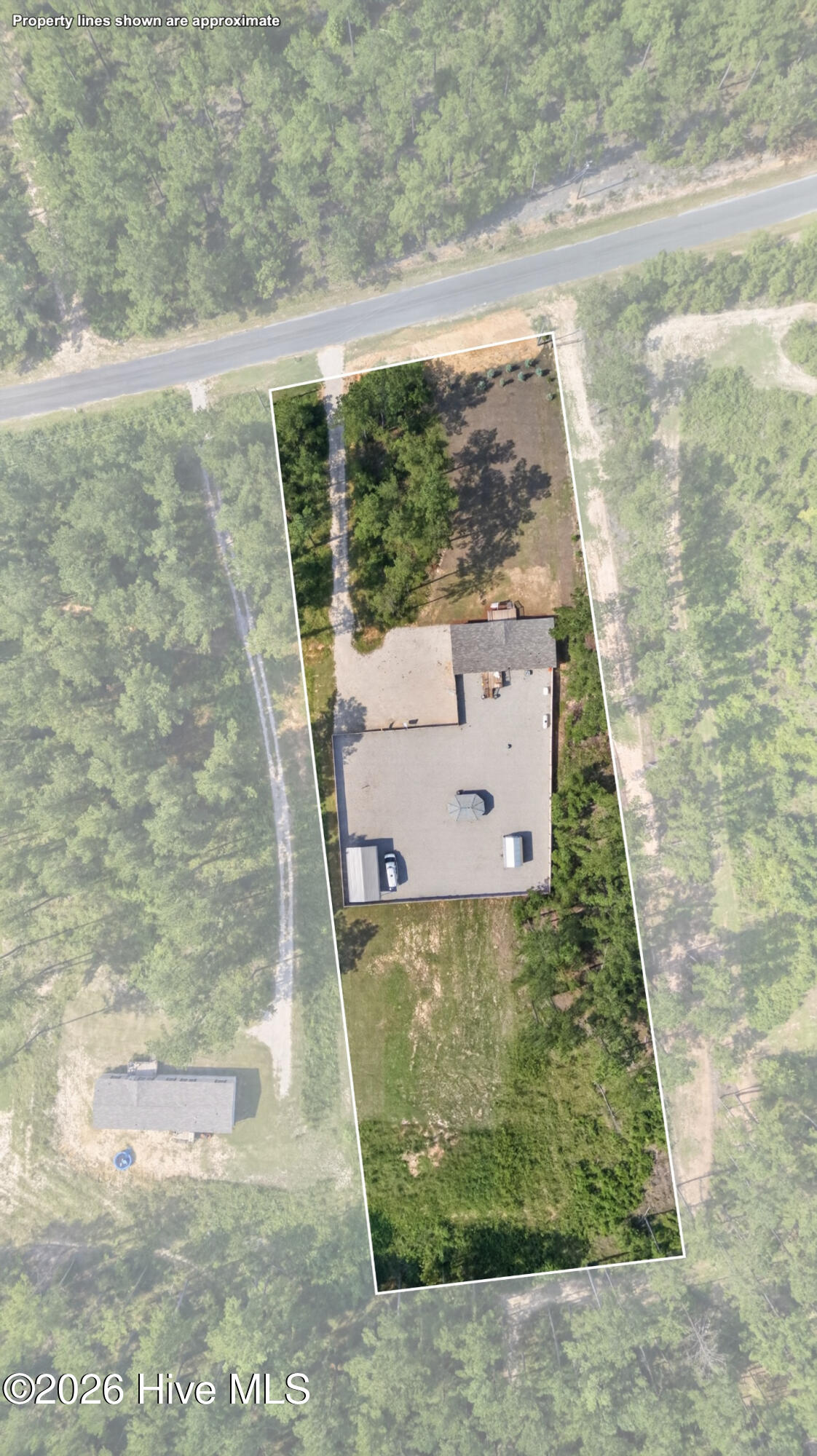 Photo 2 of Manufactured home for sale at 824 White Pond Rd, Williston, SC 29853 | MLS# 100604540 | Listing updated on 2026-09-22