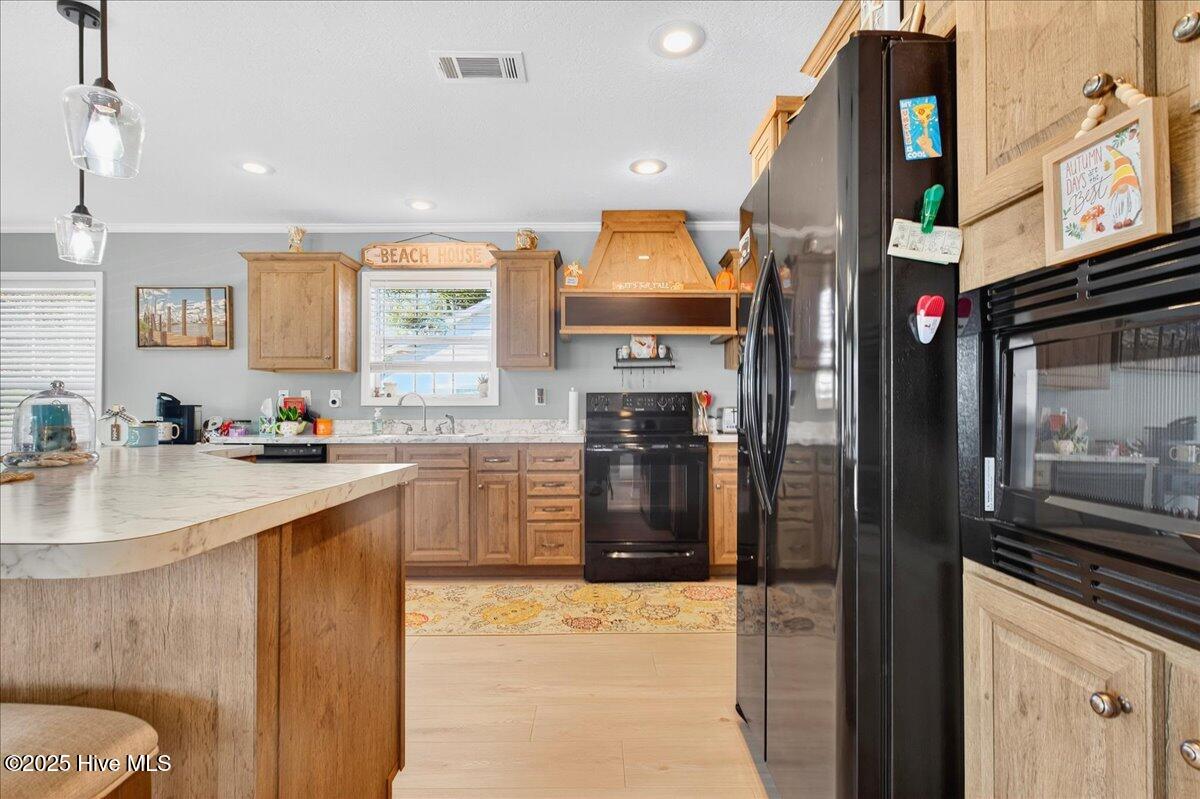 100540840 | Photo 17