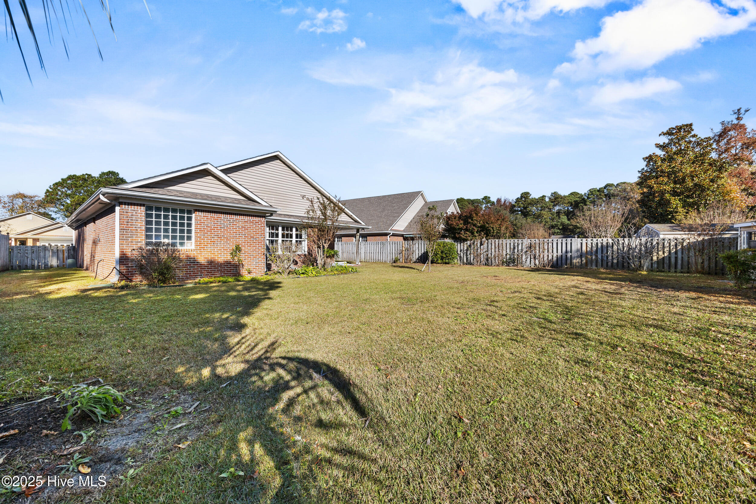 100541714 | Photo 35