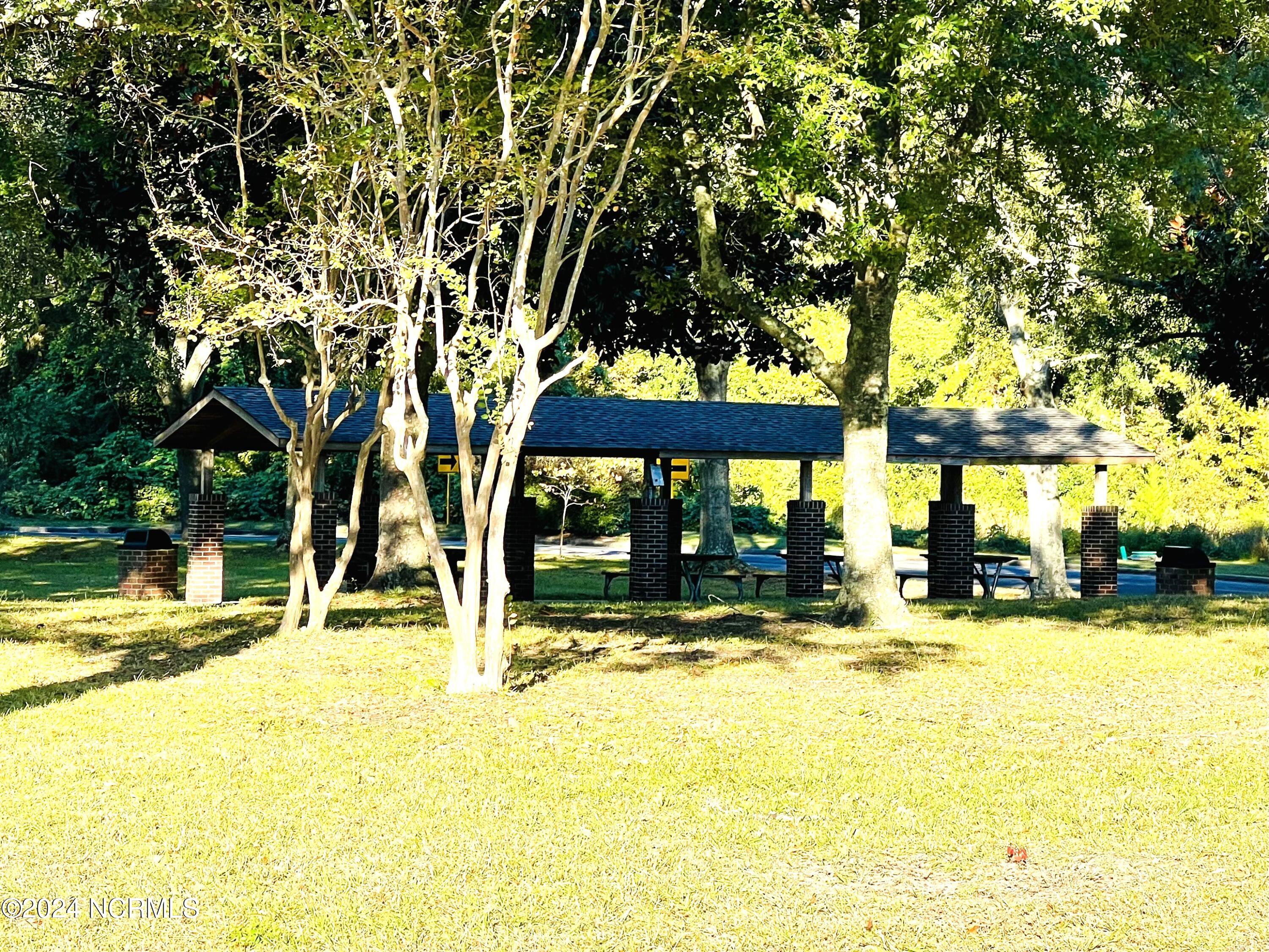 100470718 | Photo 19