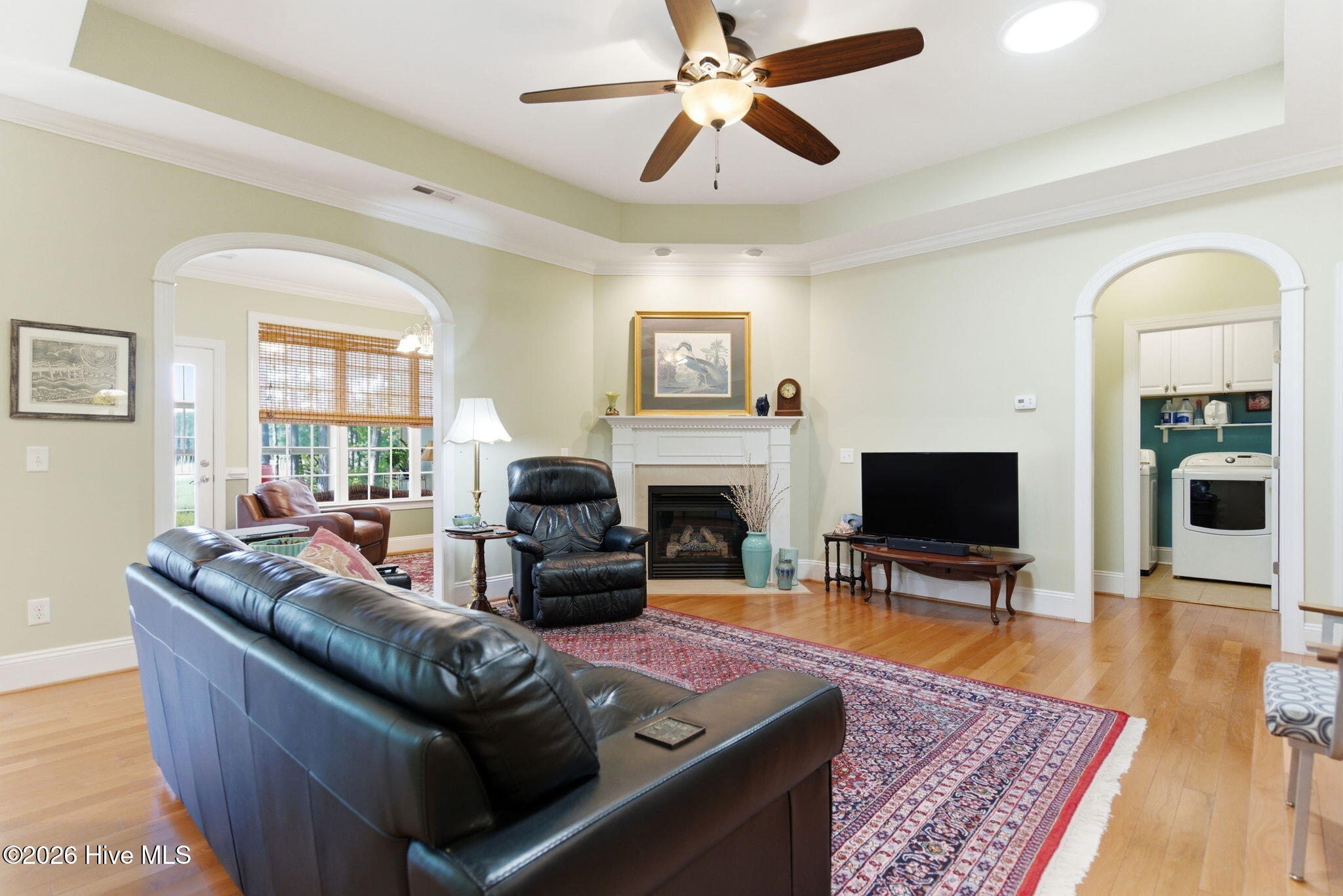 100569410 | Photo 11