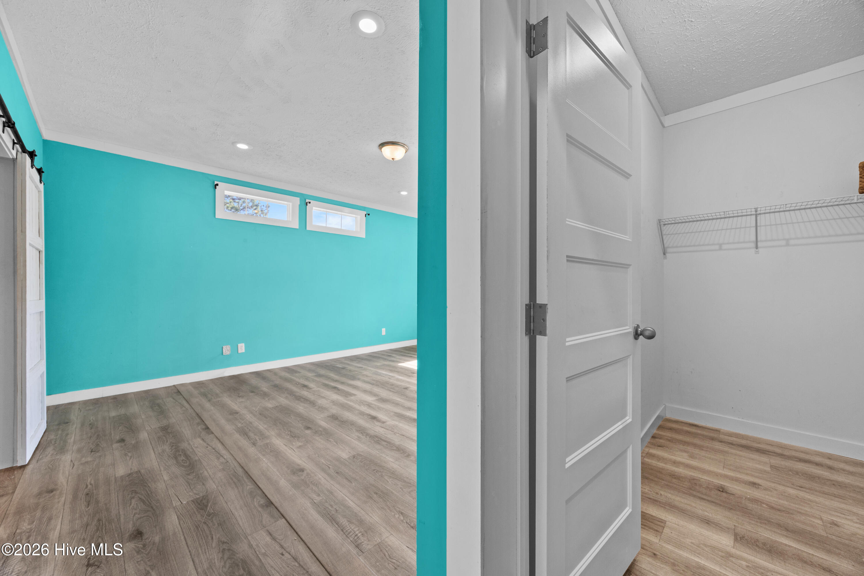 100559511 | Photo 31