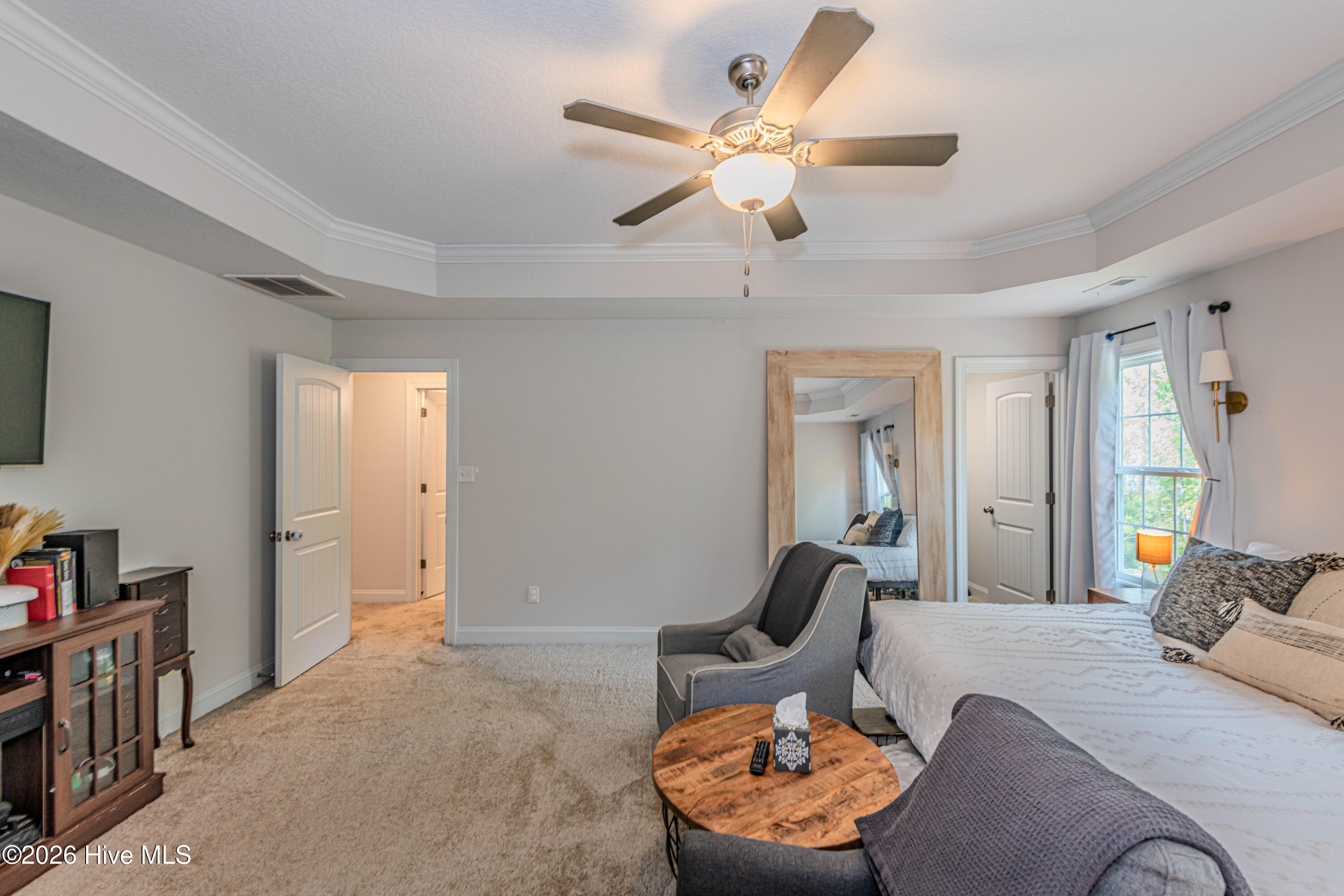 100570010 | Photo 32