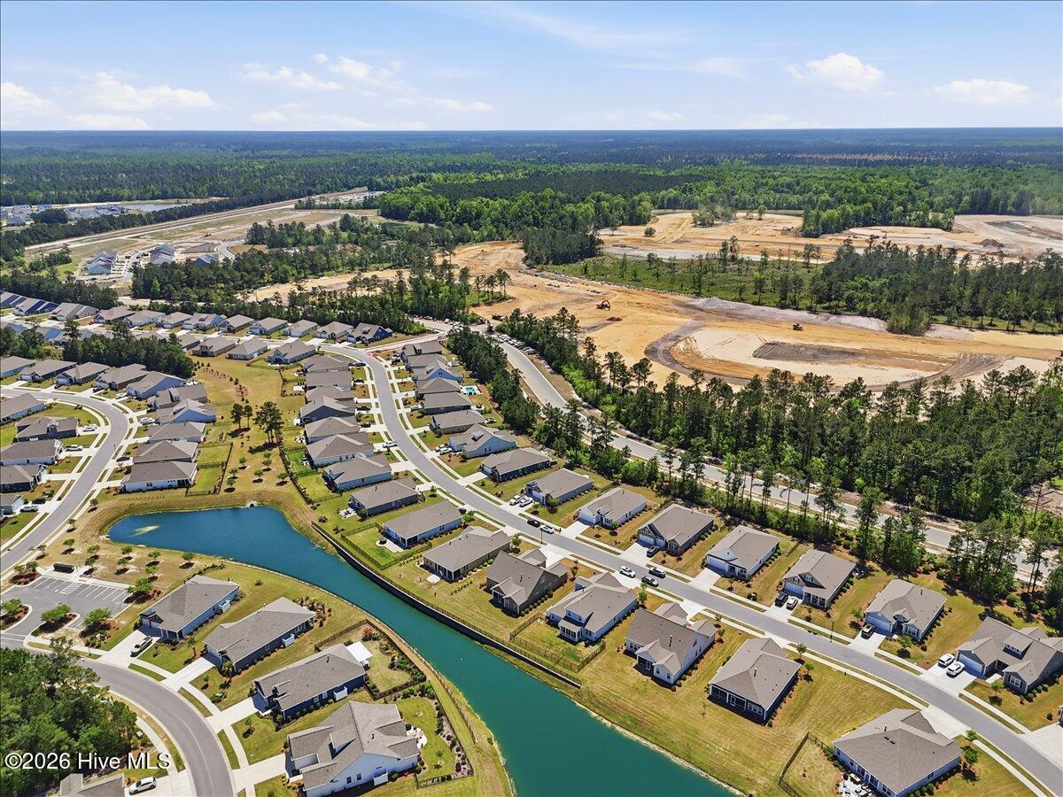 100569276 | Photo 67