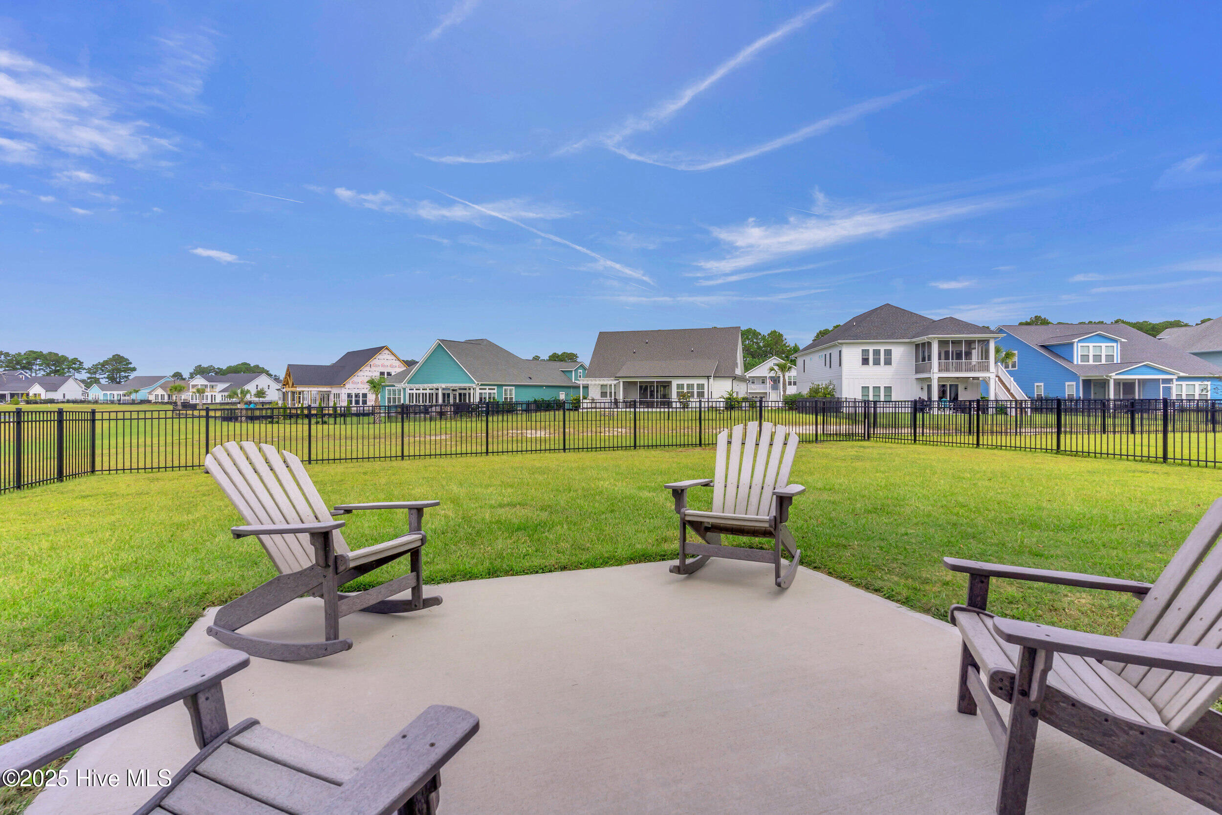 100535335 | Photo 33