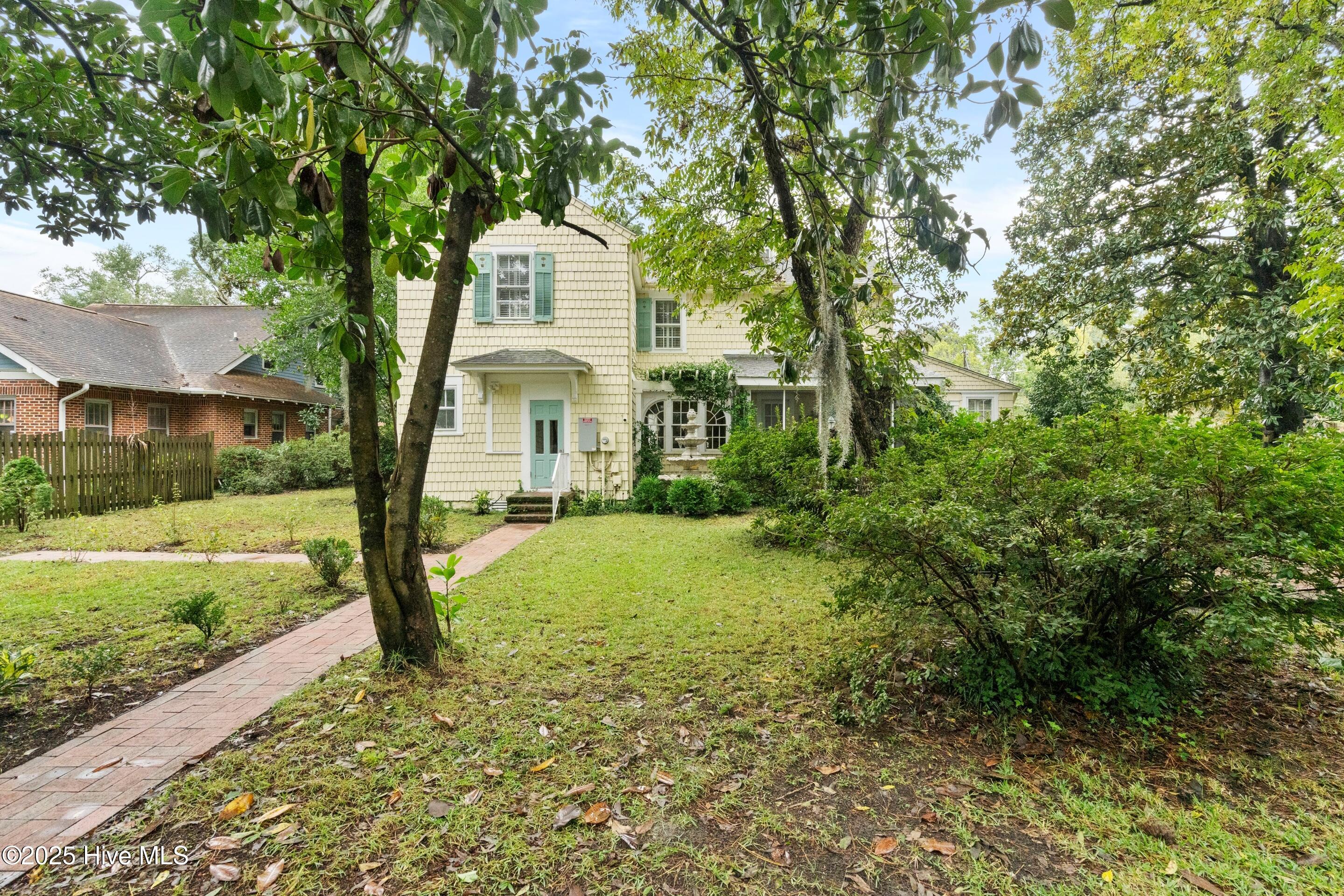 100553658 | Photo 68