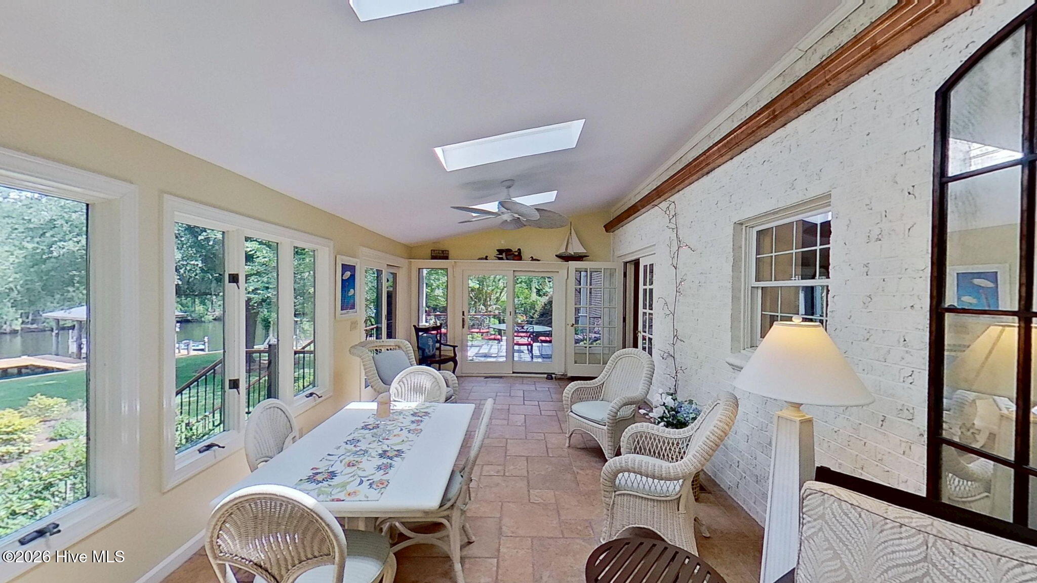 2406 Harbor Island Road,New Bern