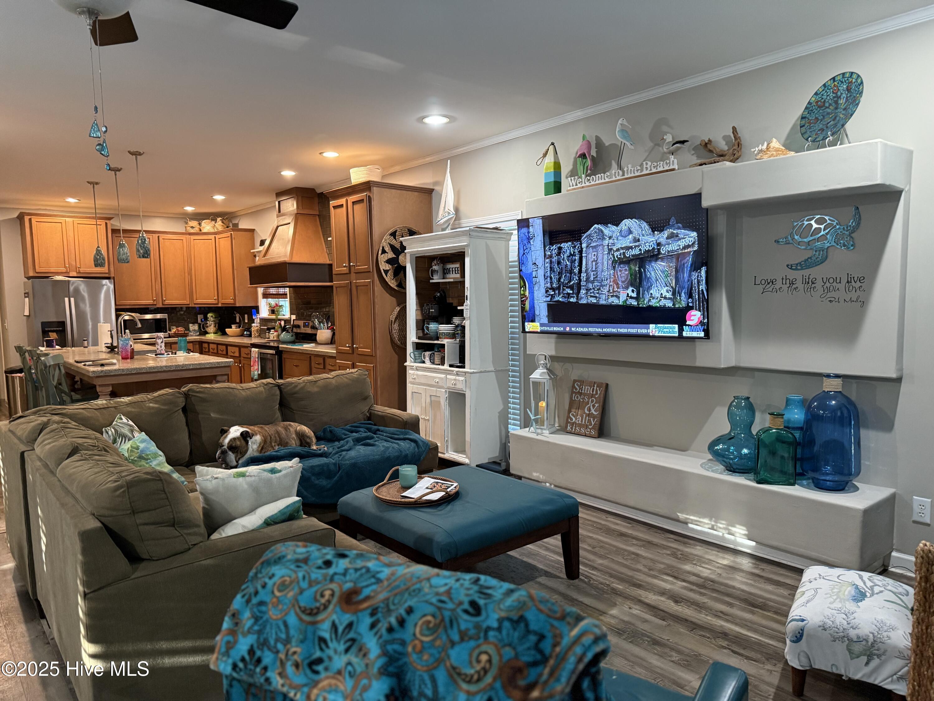 100529032 | Photo 19