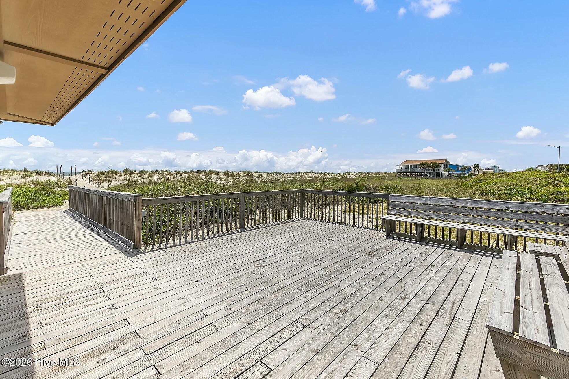 100549270 | Photo 58