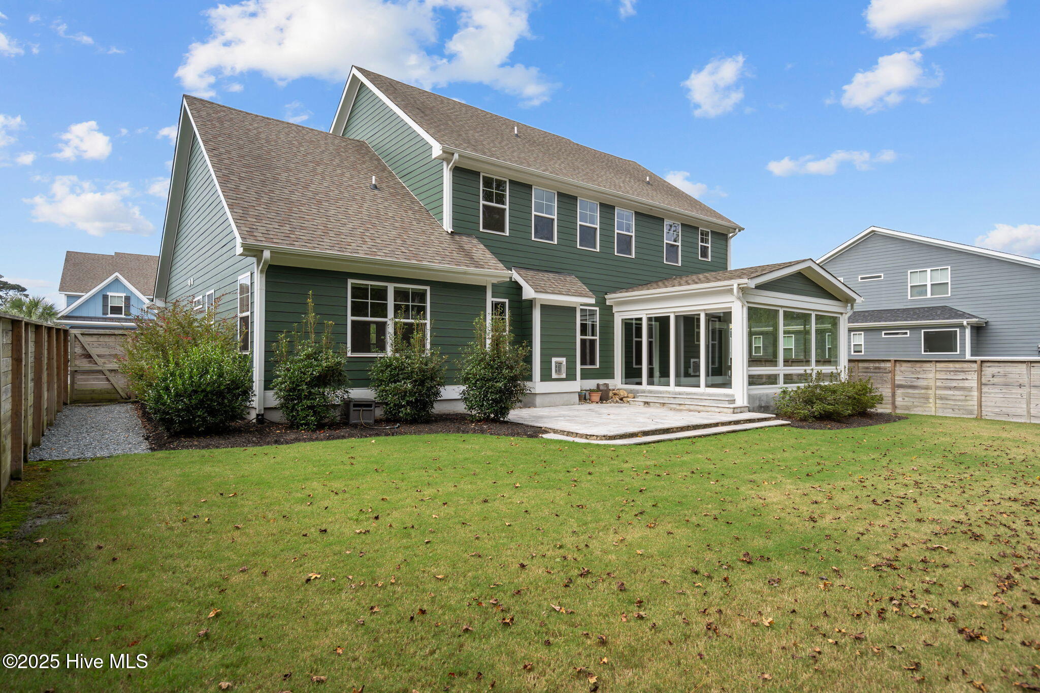 100550410 | Photo 70