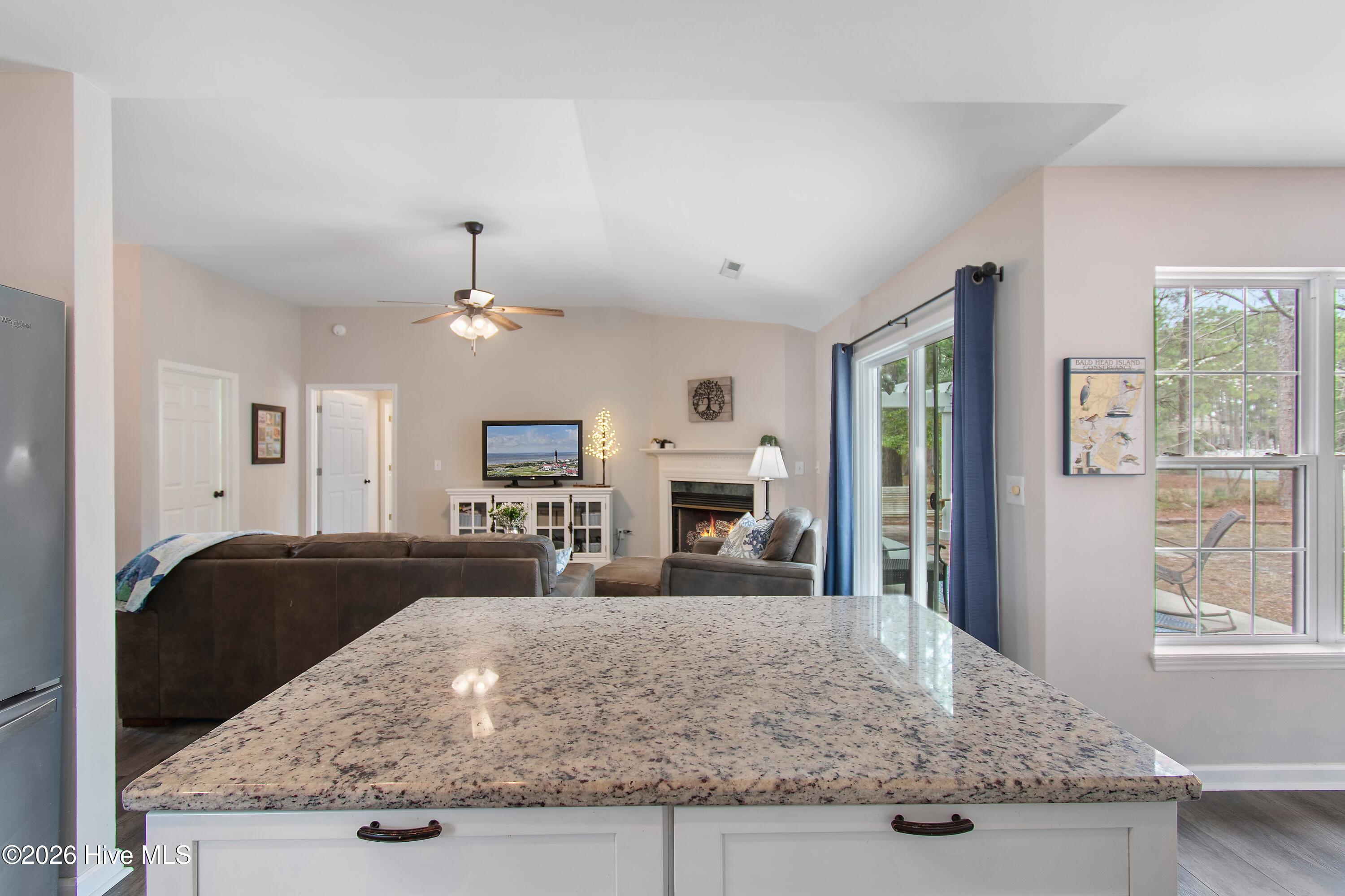 100559952 | Photo 24