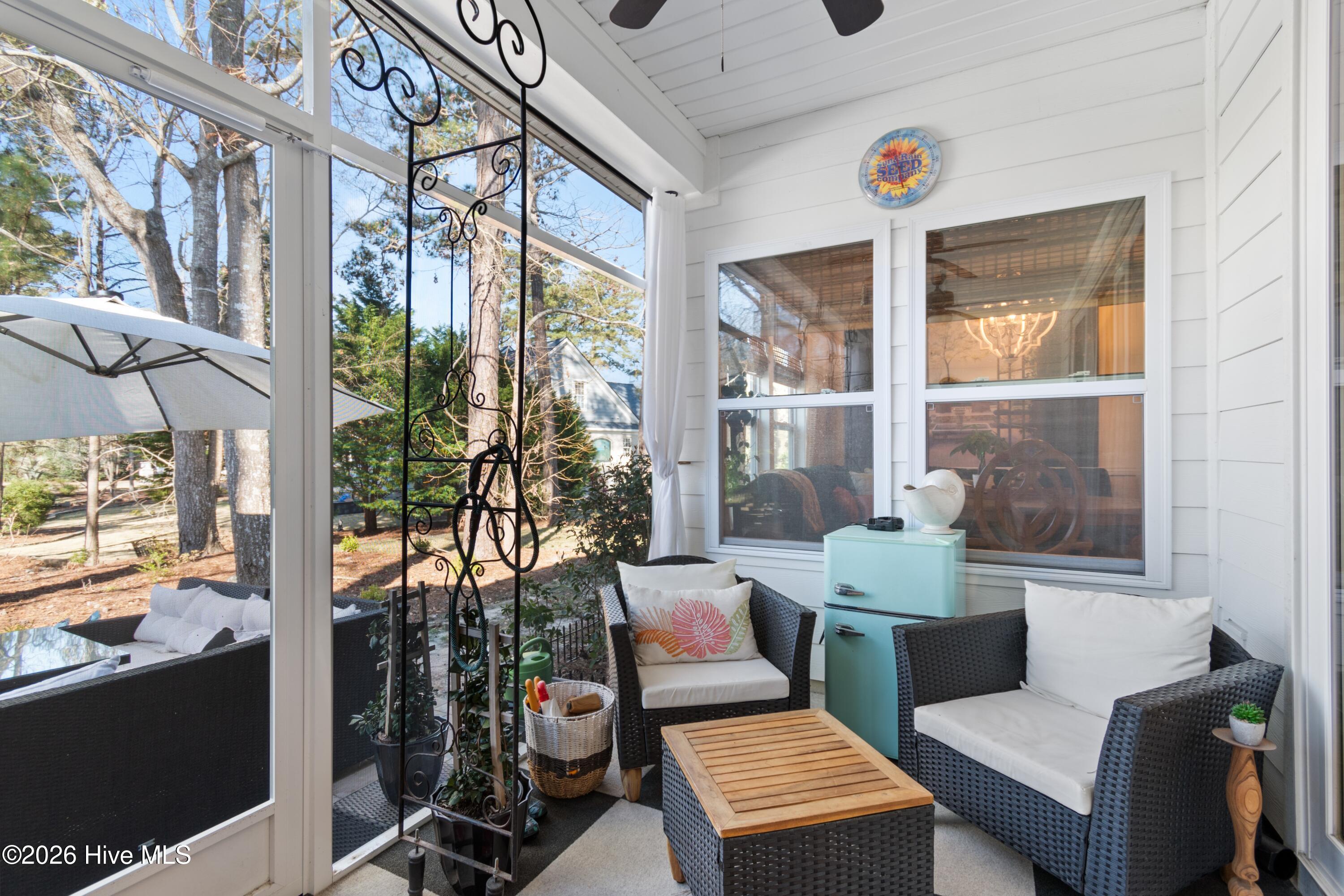 100561592 | Photo 39