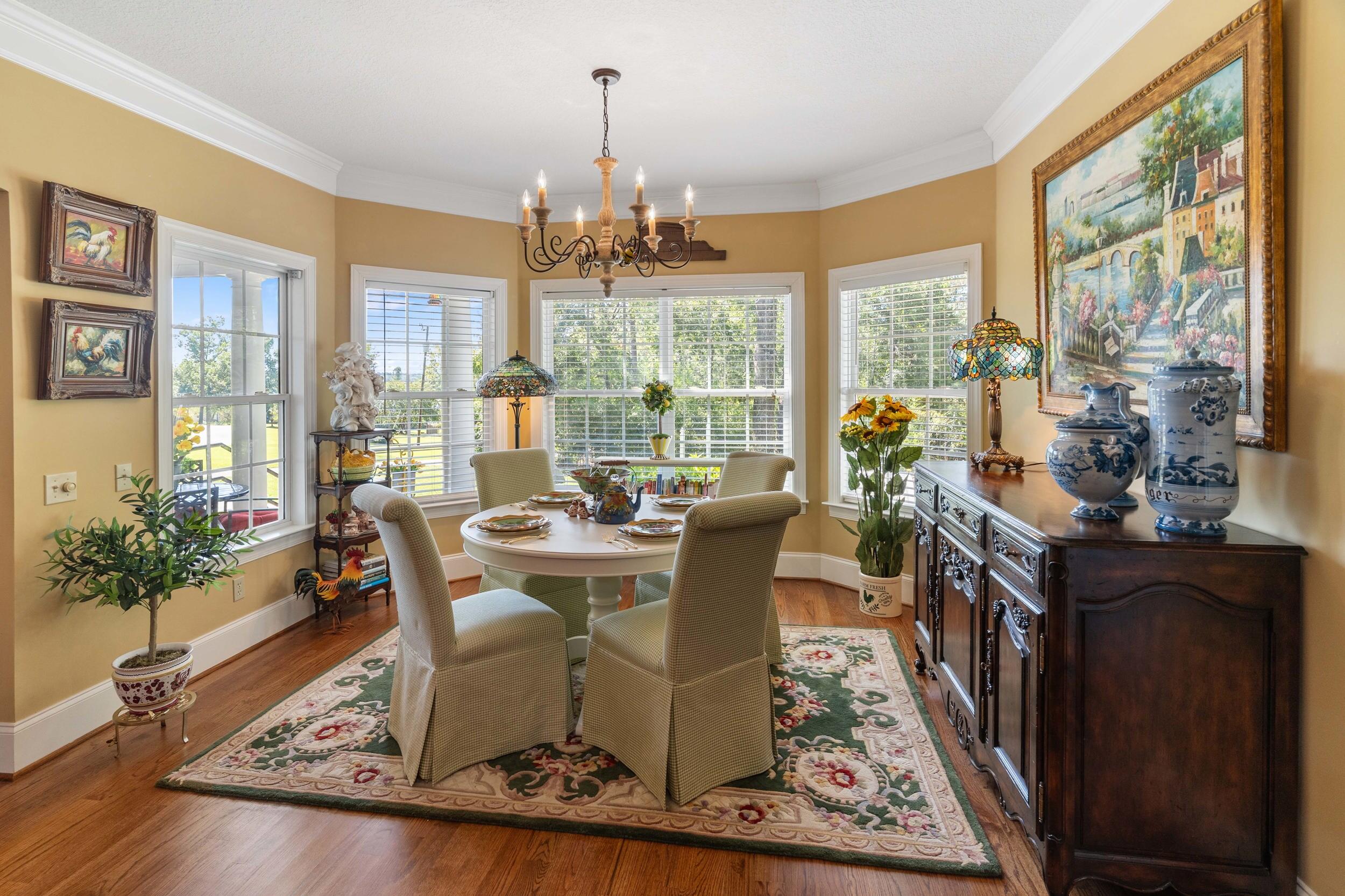 Breakfast Nook
