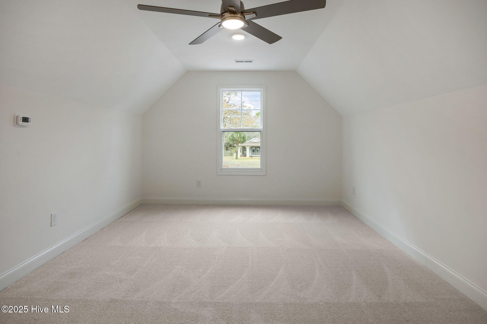 100528591 | Photo 22