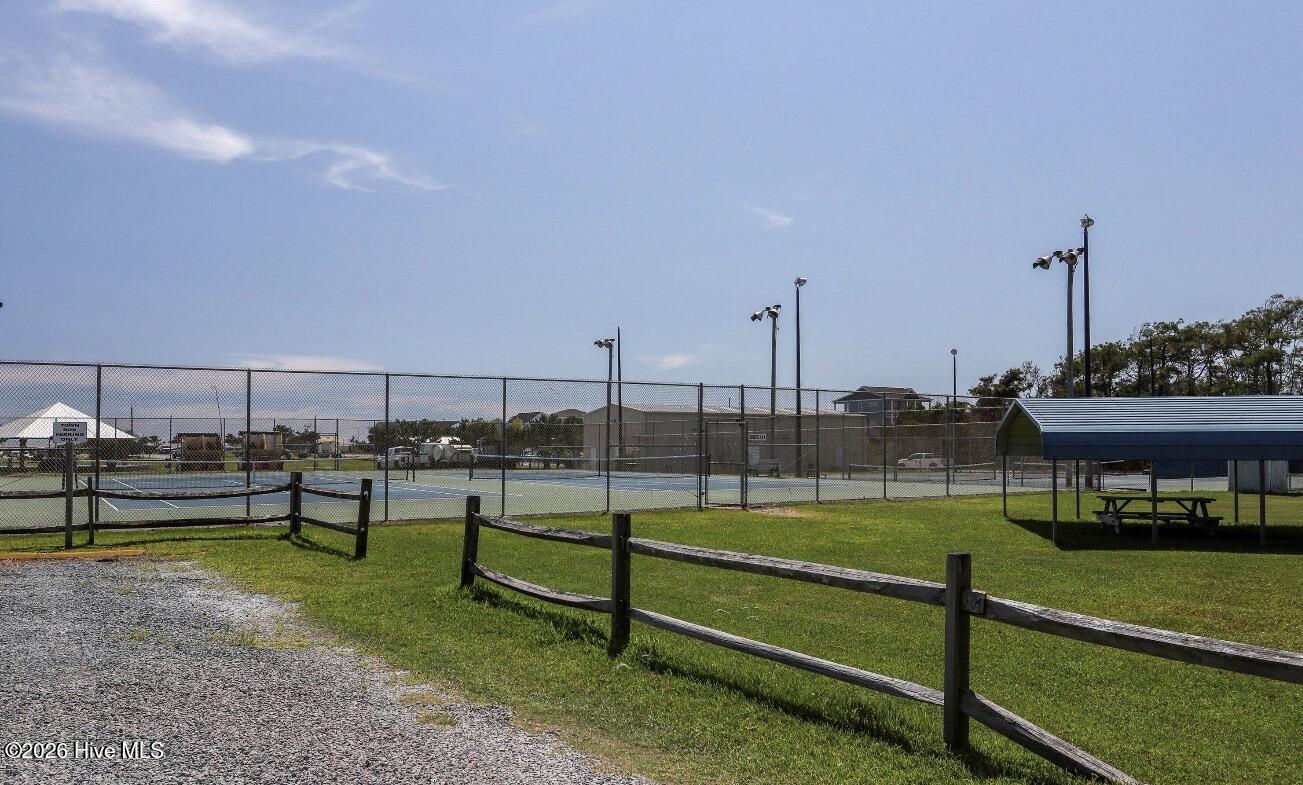 100546689 | Photo 70