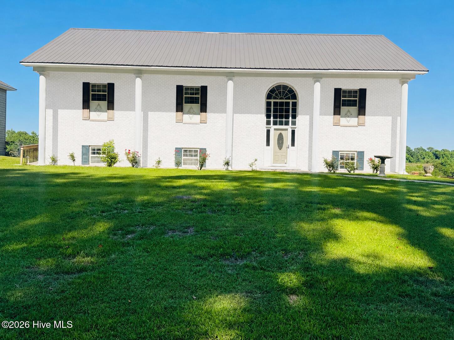 888 Seagate Drive,Newport