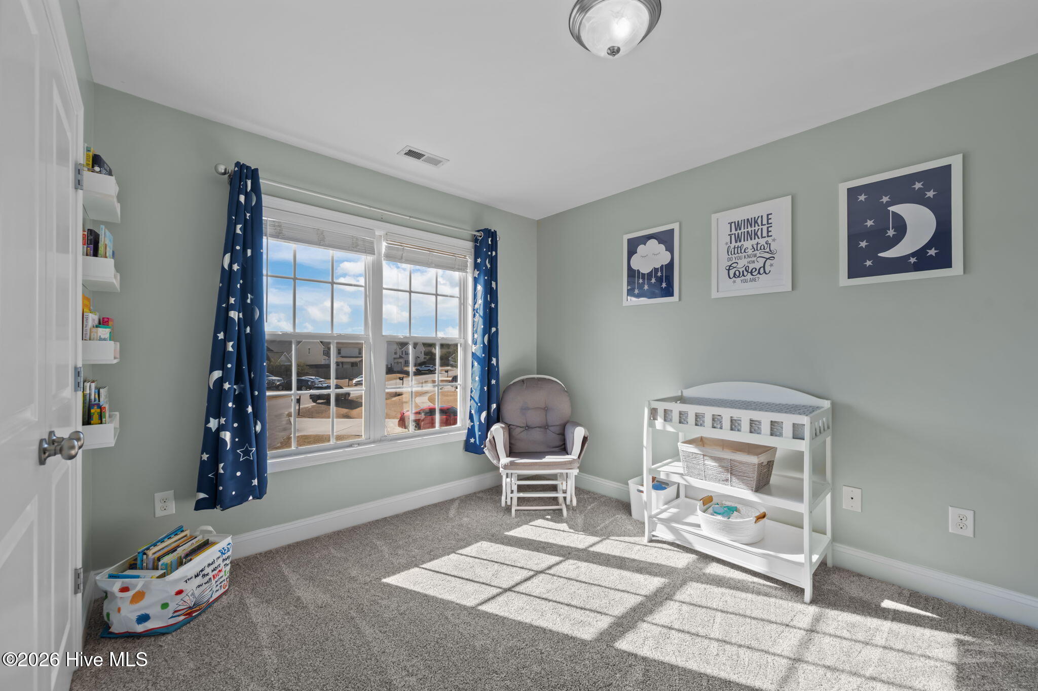 100547738 | Photo 28