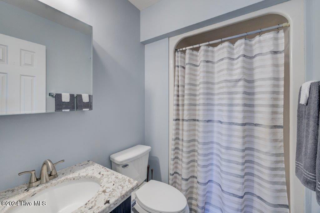 100480023 | Photo 21