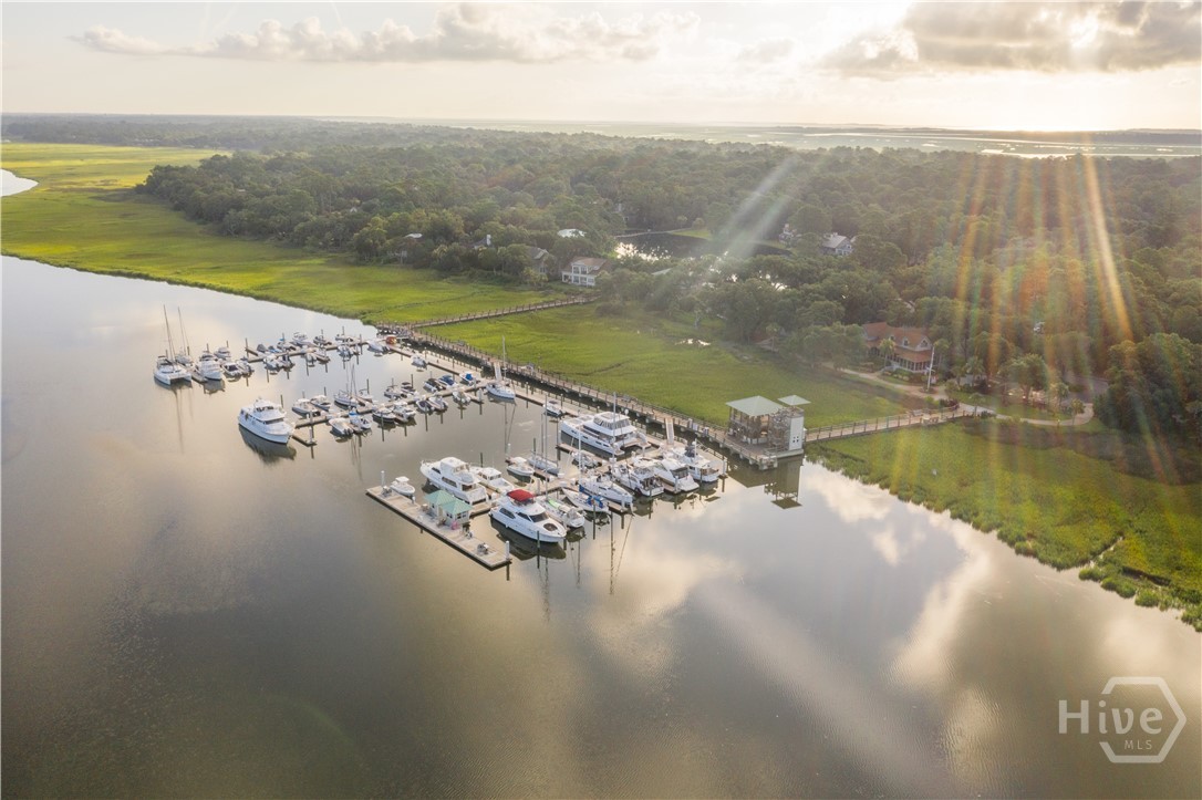 Delegal Marina just a short walk