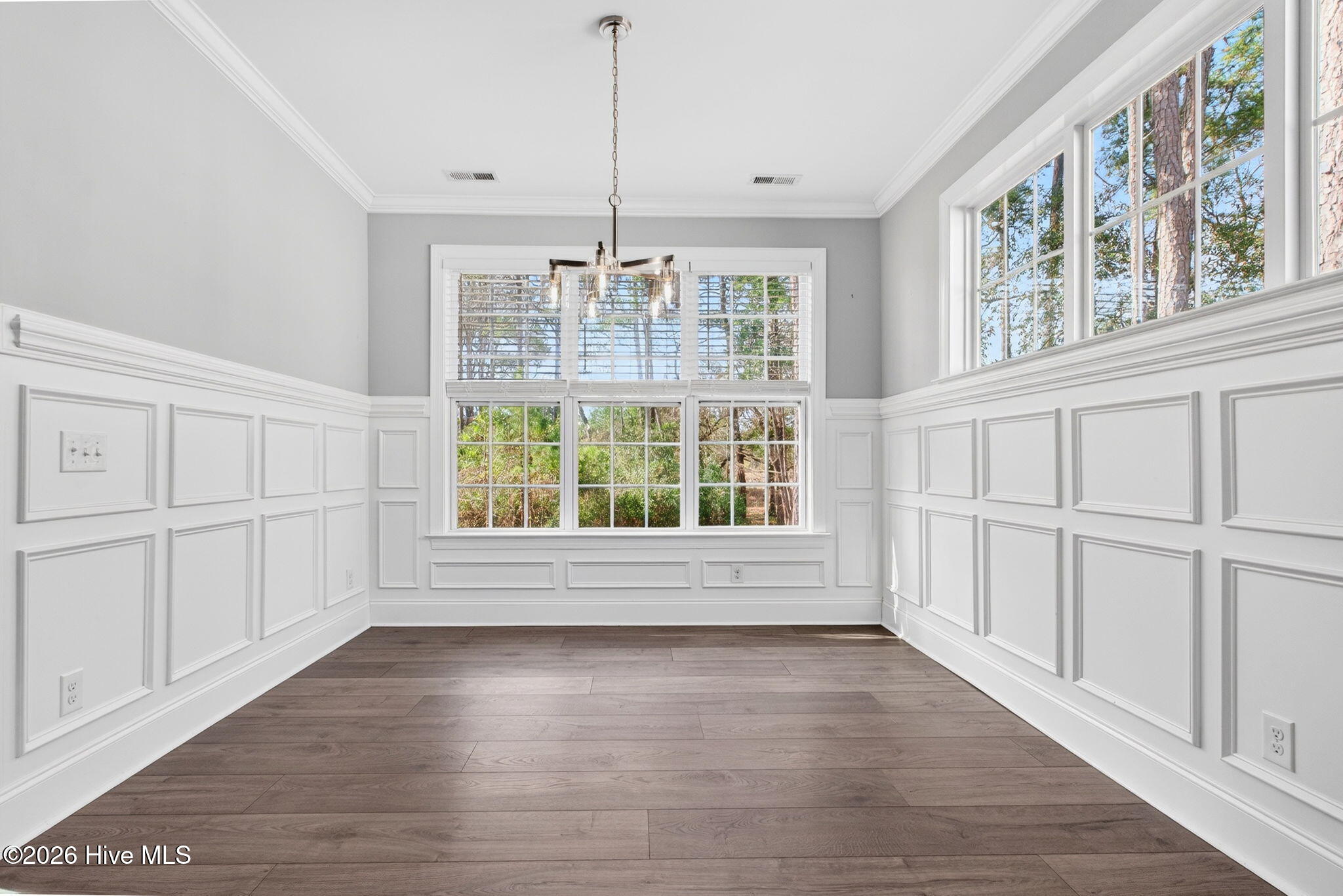 100563252 | Photo 20