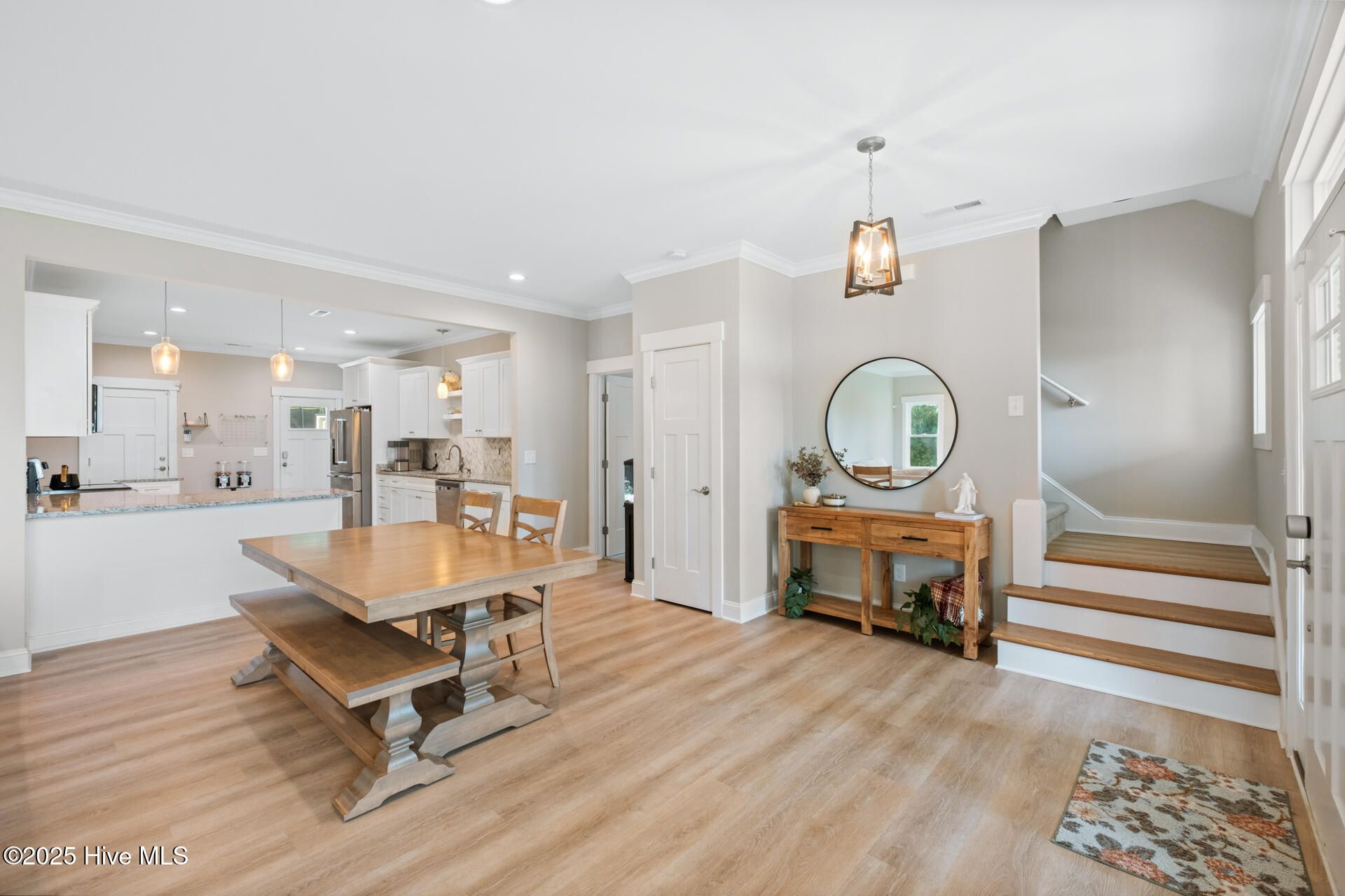 100554078 | Photo 12