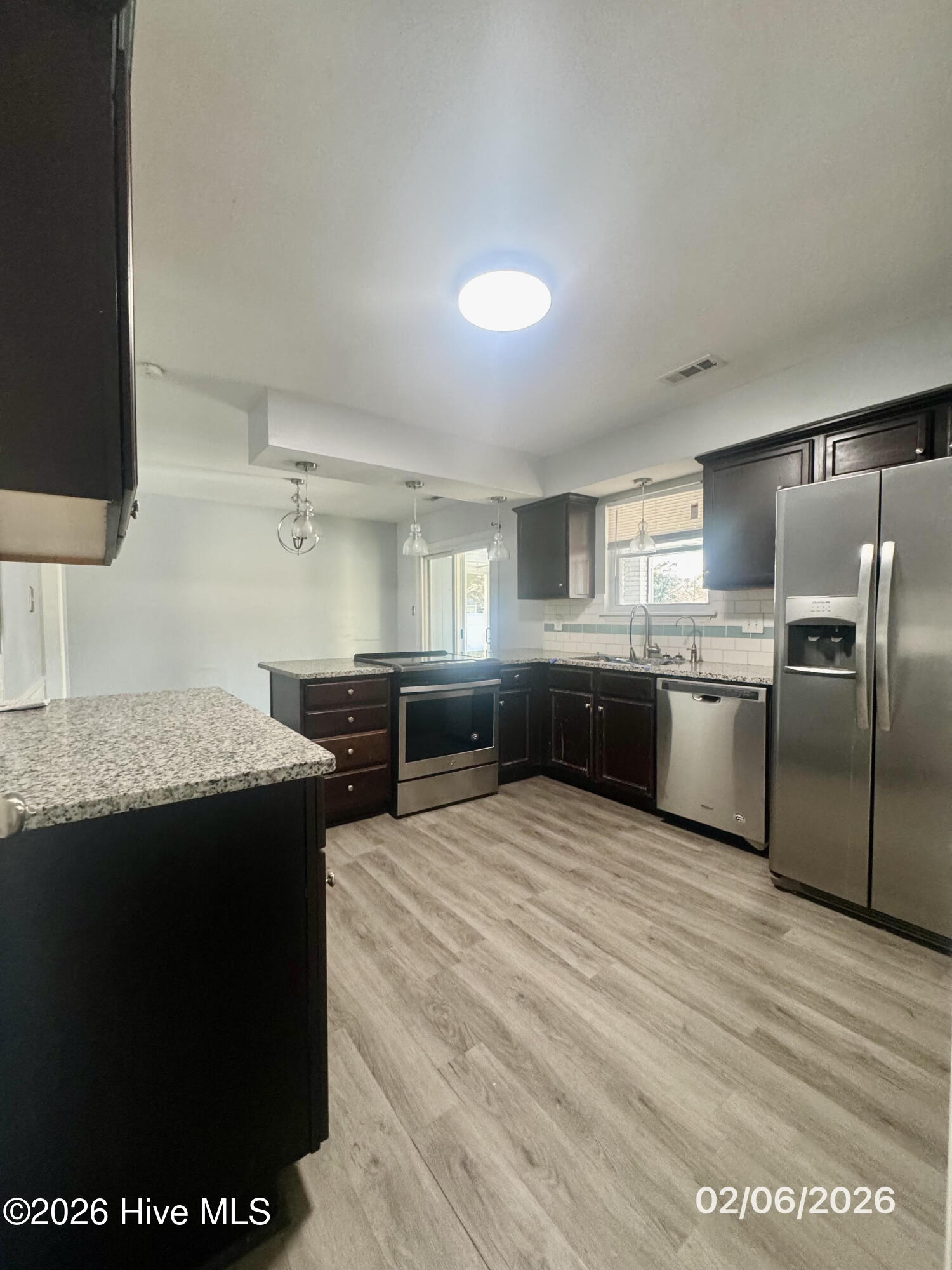 203 W Volant Street, Hubert, NC, 28539