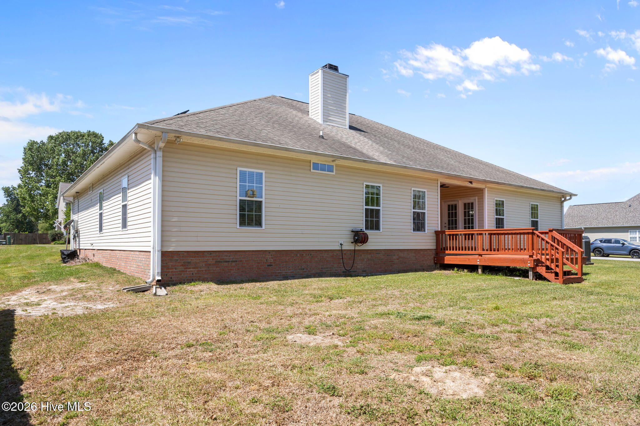 100567652 | Photo 51