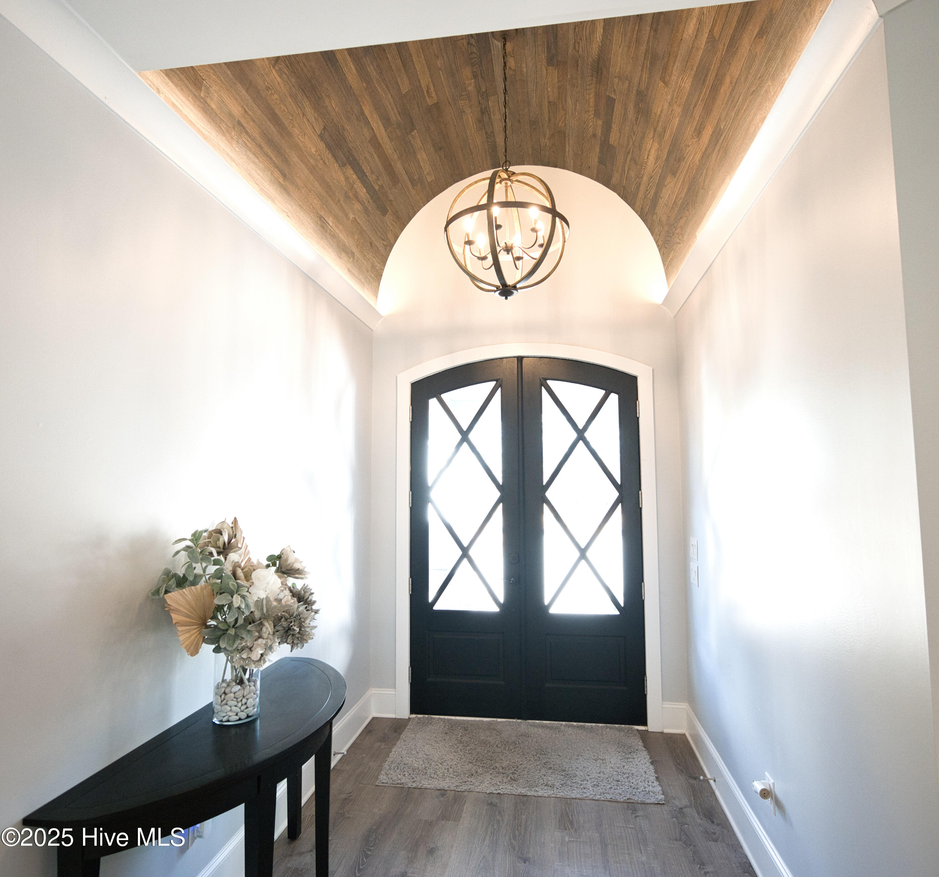 100546521 | Photo 19