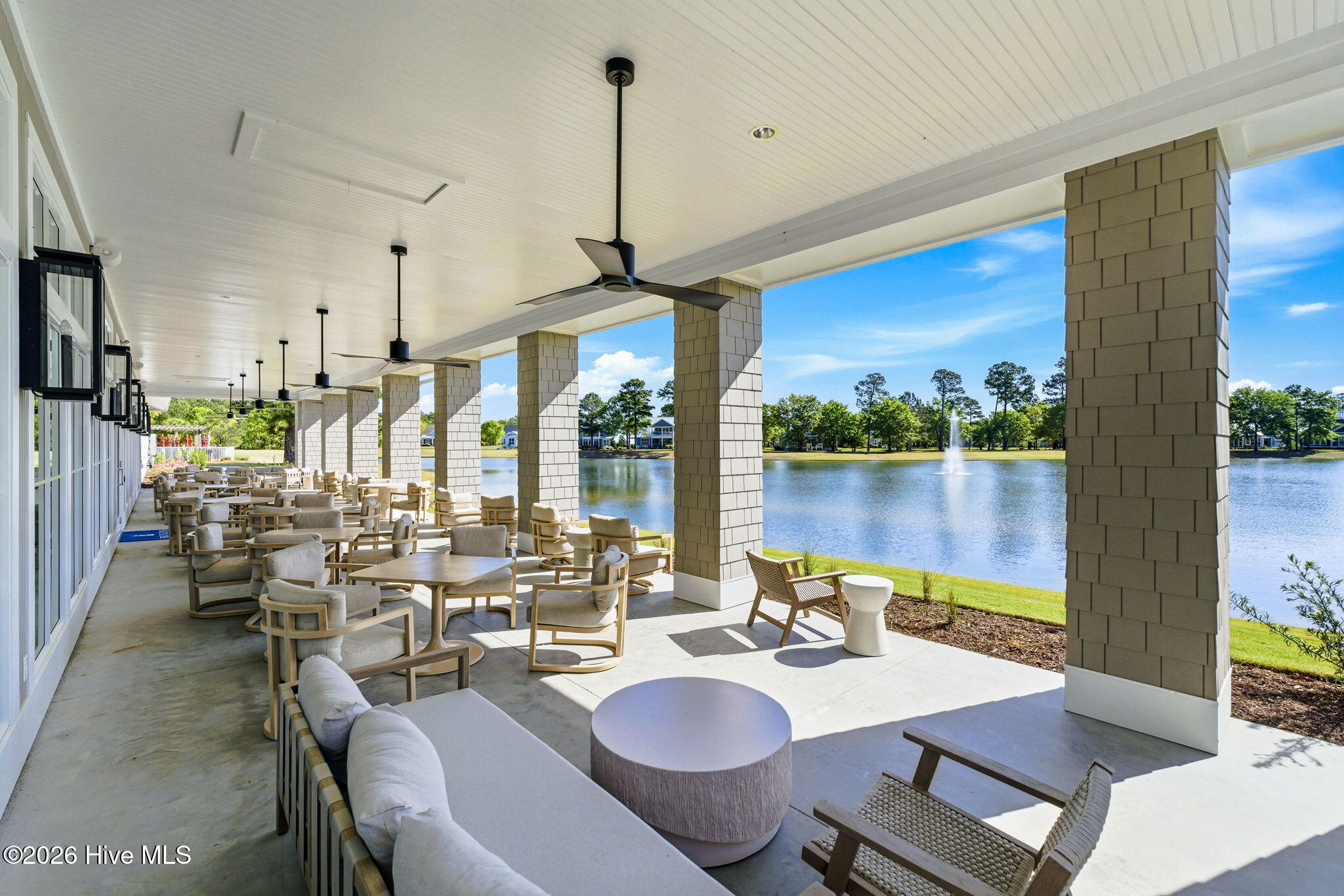 100566822 | Photo 80