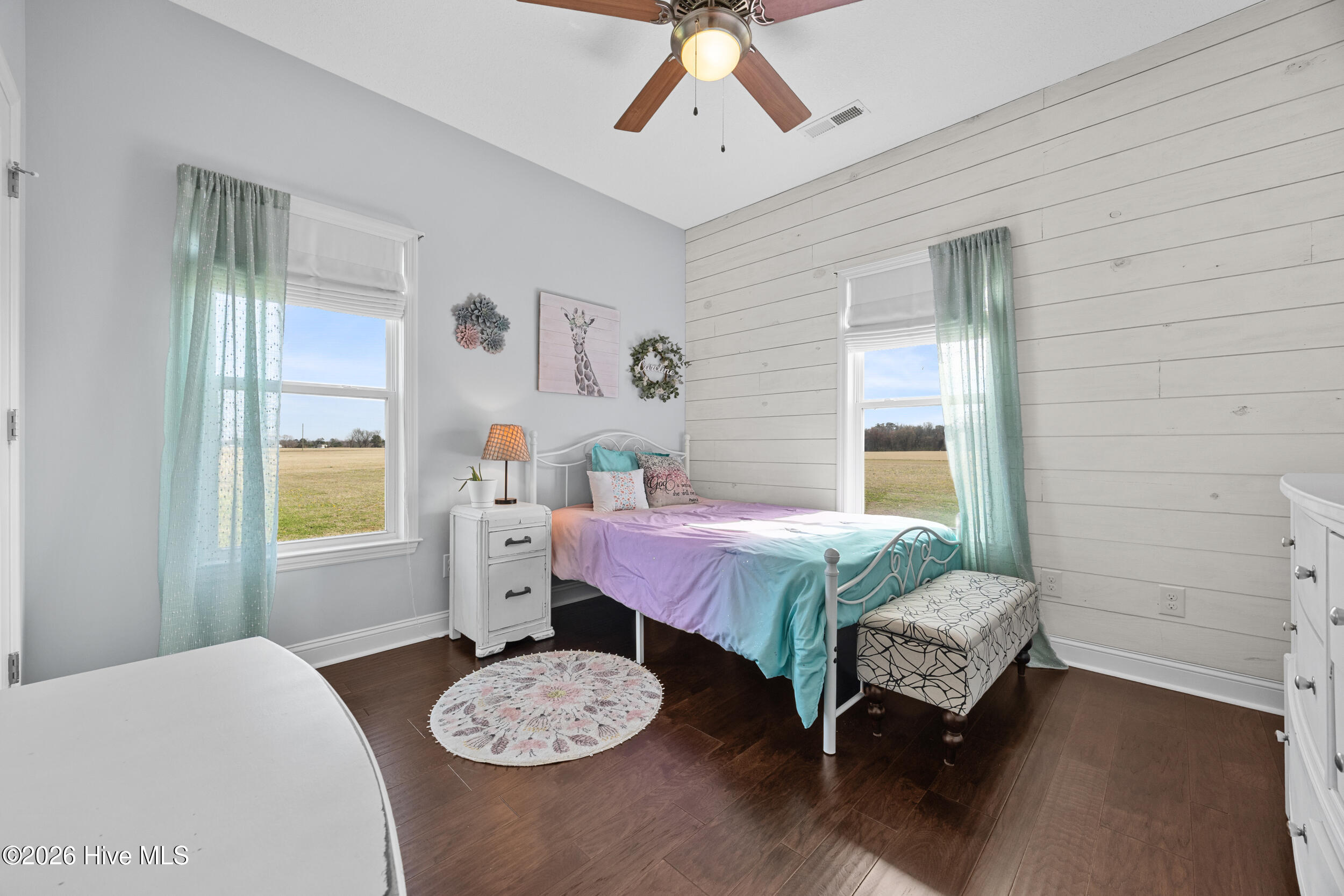 100556913 | Photo 18