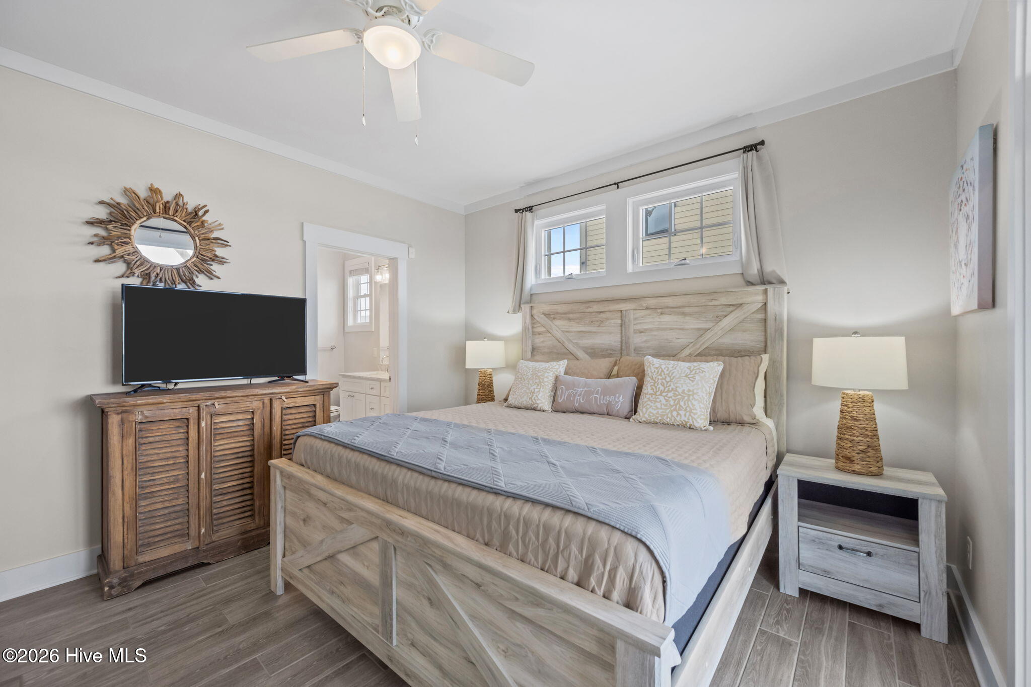 100555174 | Photo 48