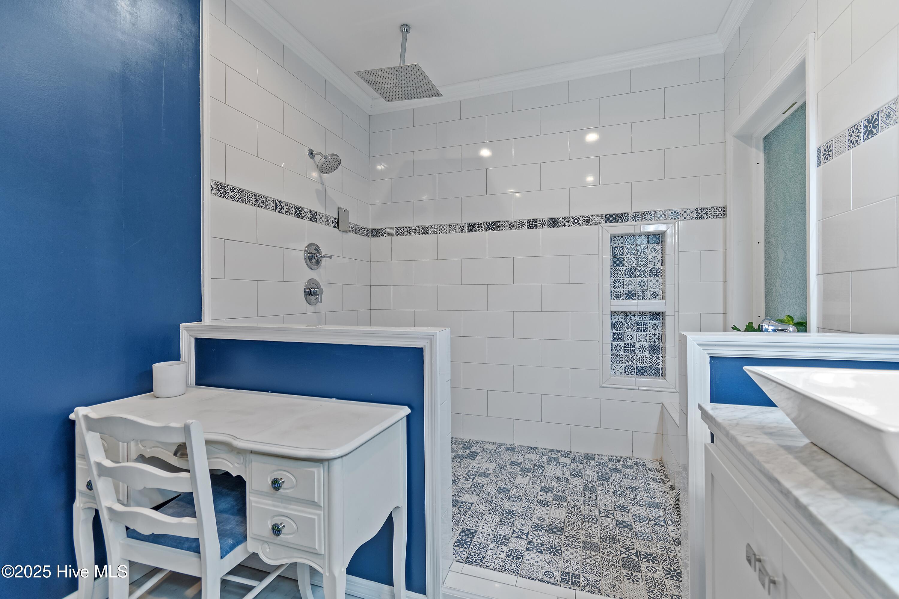 100522633 | Photo 27