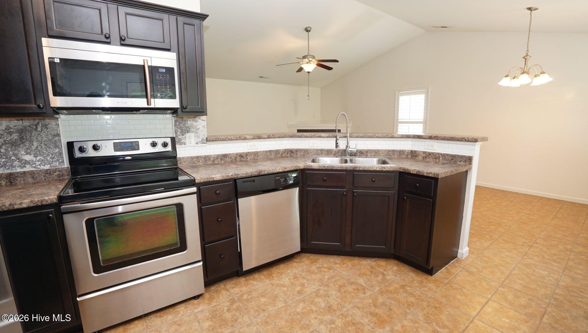 106 Farmgate Drive,Richlands